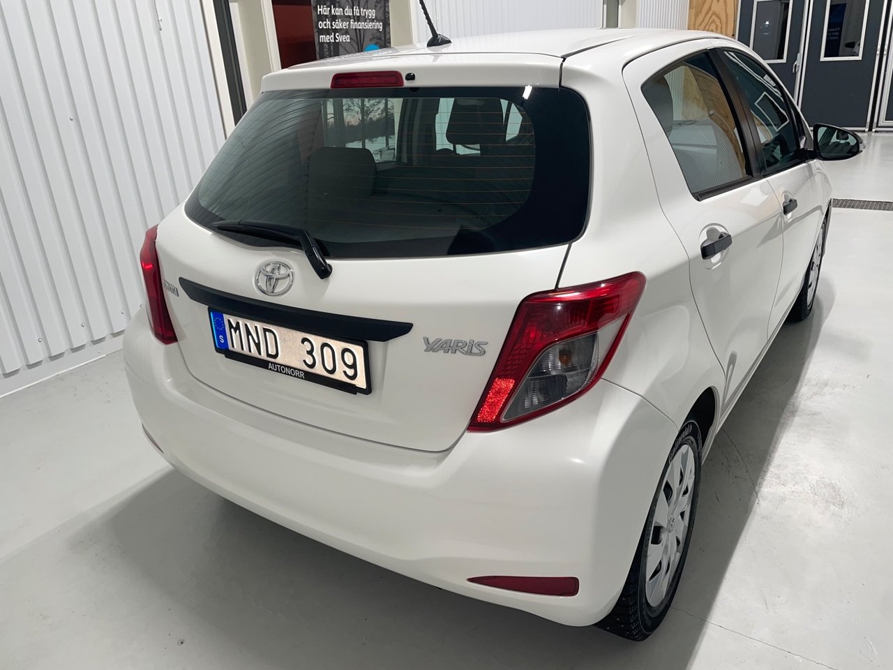 Toyota Yaris 1.0 2012, photo 7/10