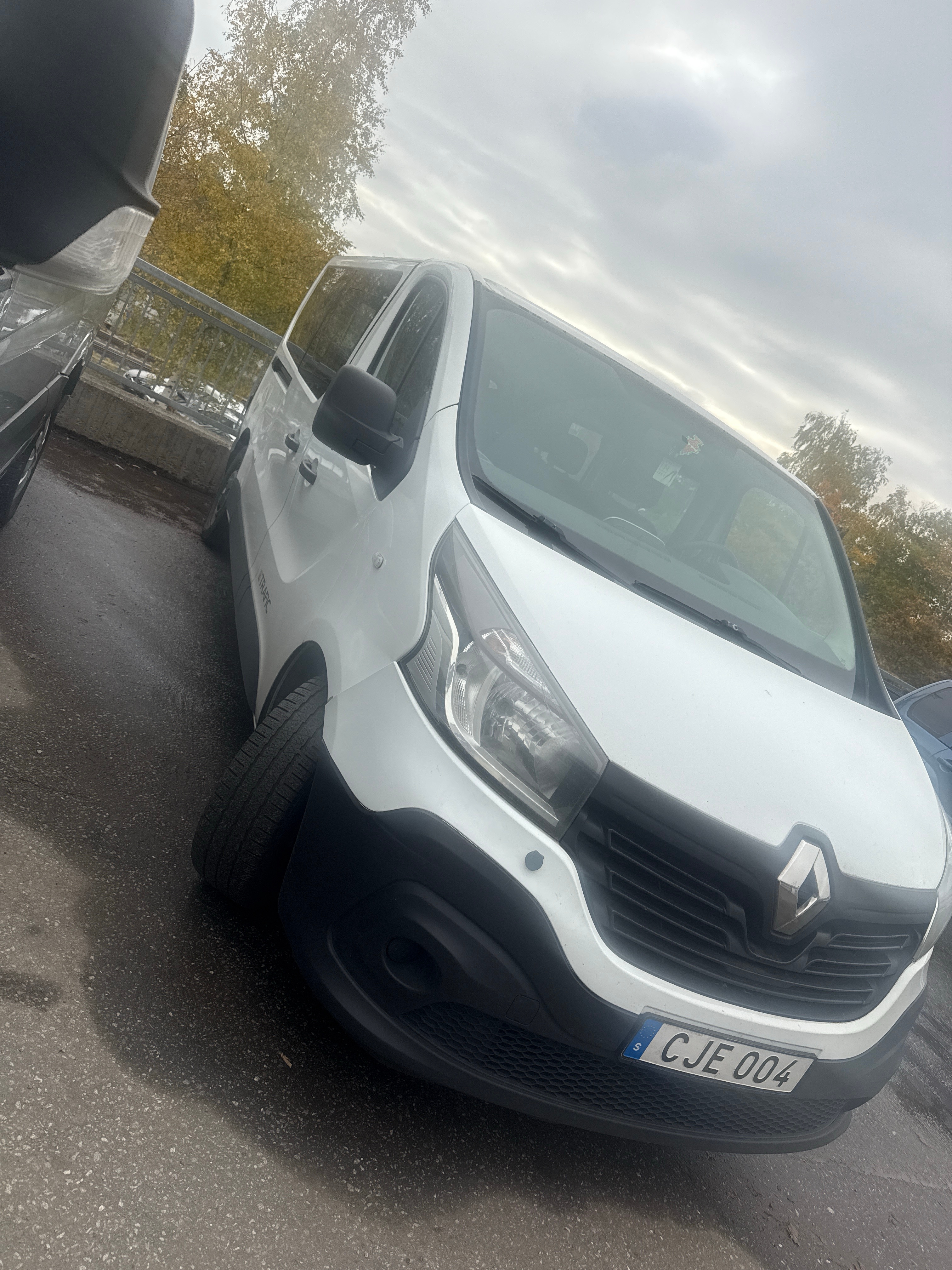Renault Trafic 1.6 dCi 120 2015, kuva 3/6