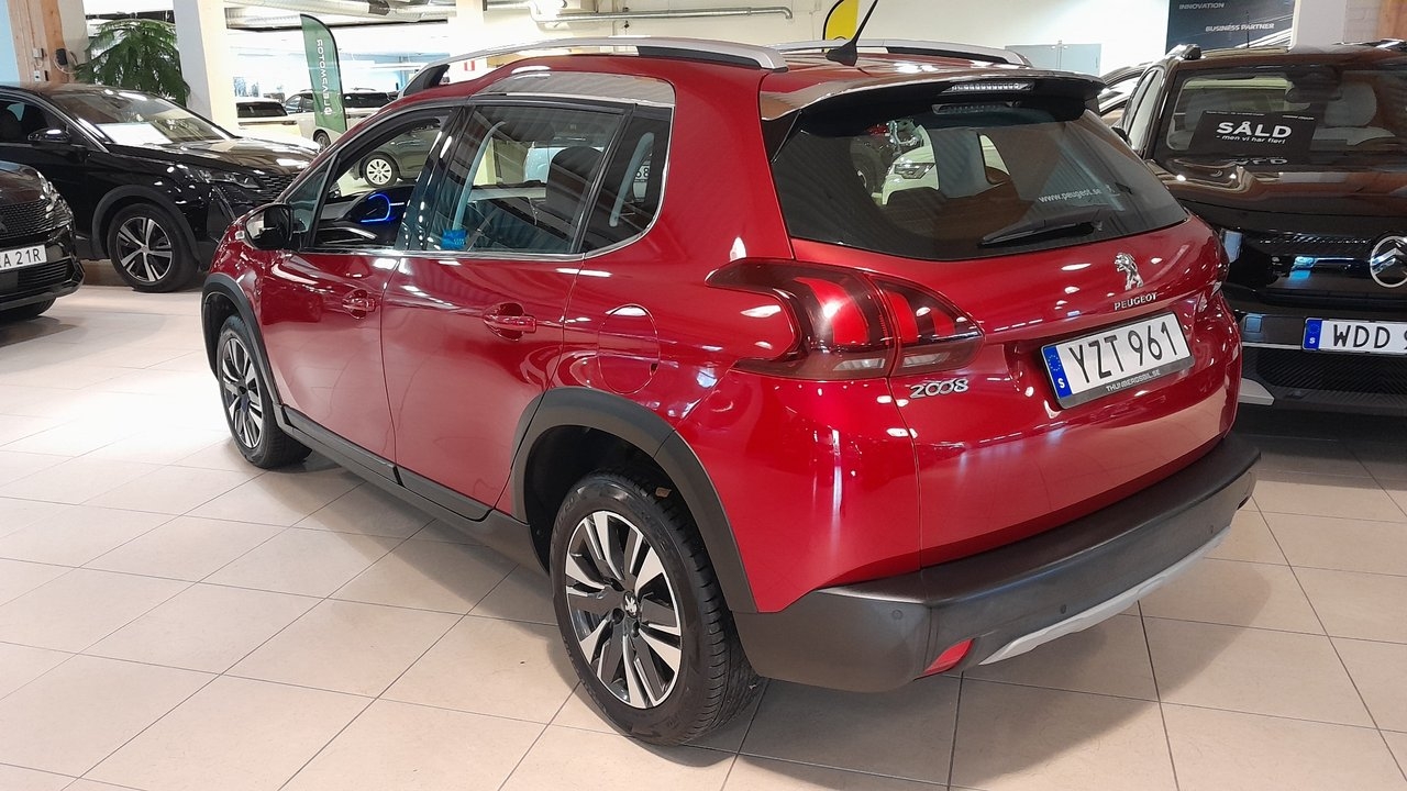 Peugeot 2008 1.2 PureTech 82 Allure 2017, kuva 5/10