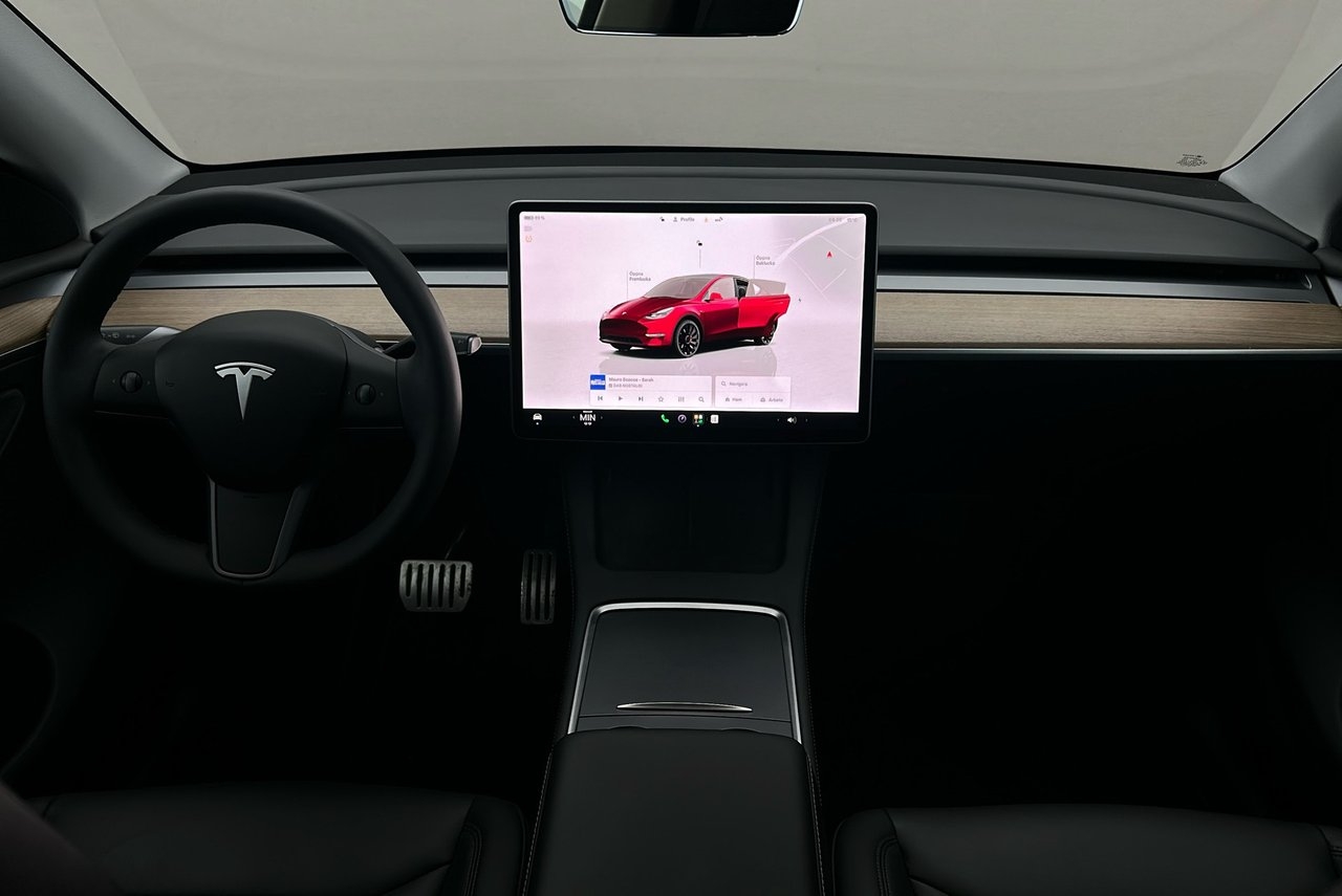 Tesla Model Y 2023, kuva 6/10