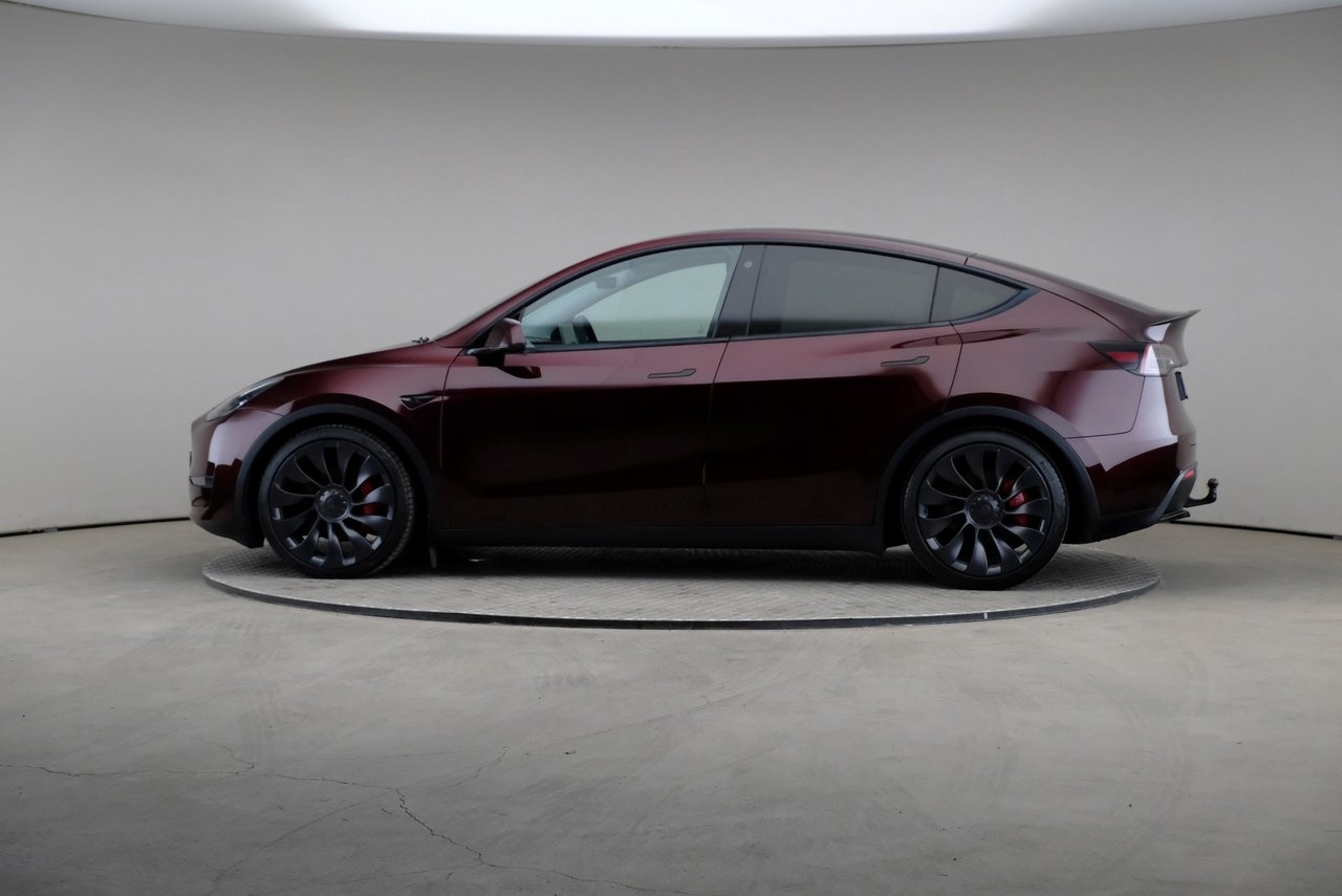 Tesla Model Y 2023, kuva 4/10