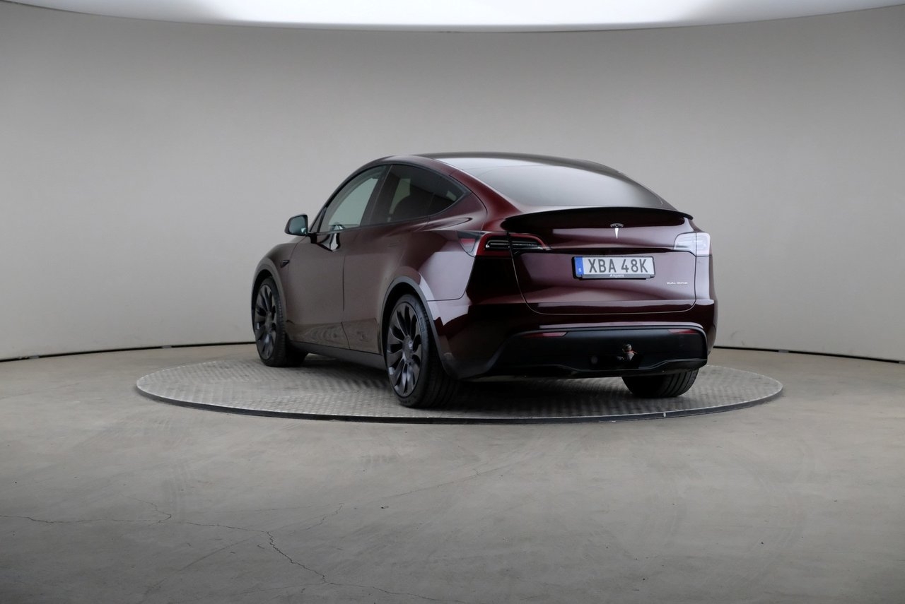 Tesla Model Y 2023, kuva 2/10