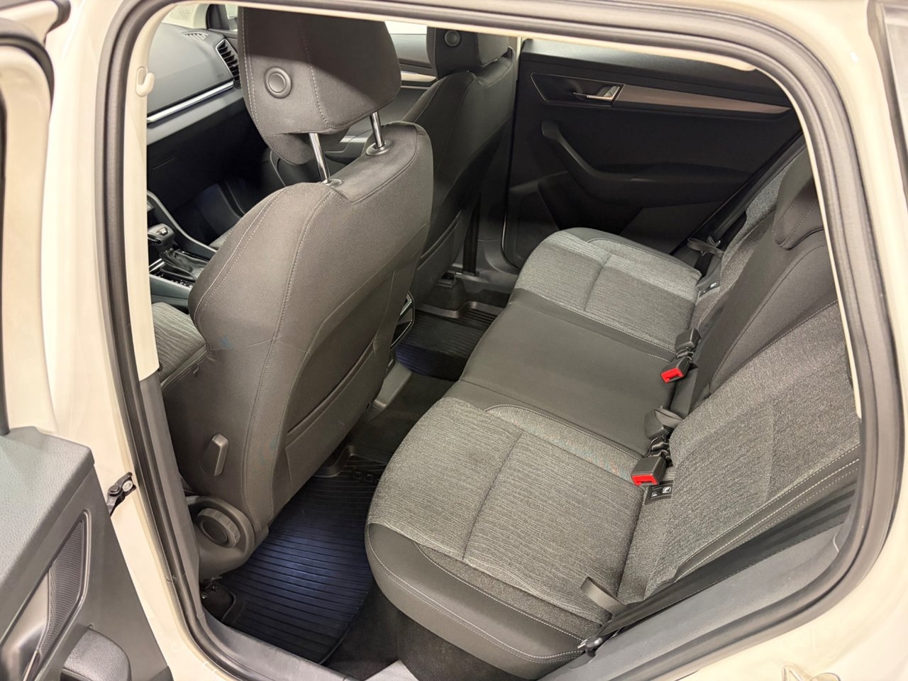 Skoda Karoq 1.5 TSI Style 2019, bild 7/10