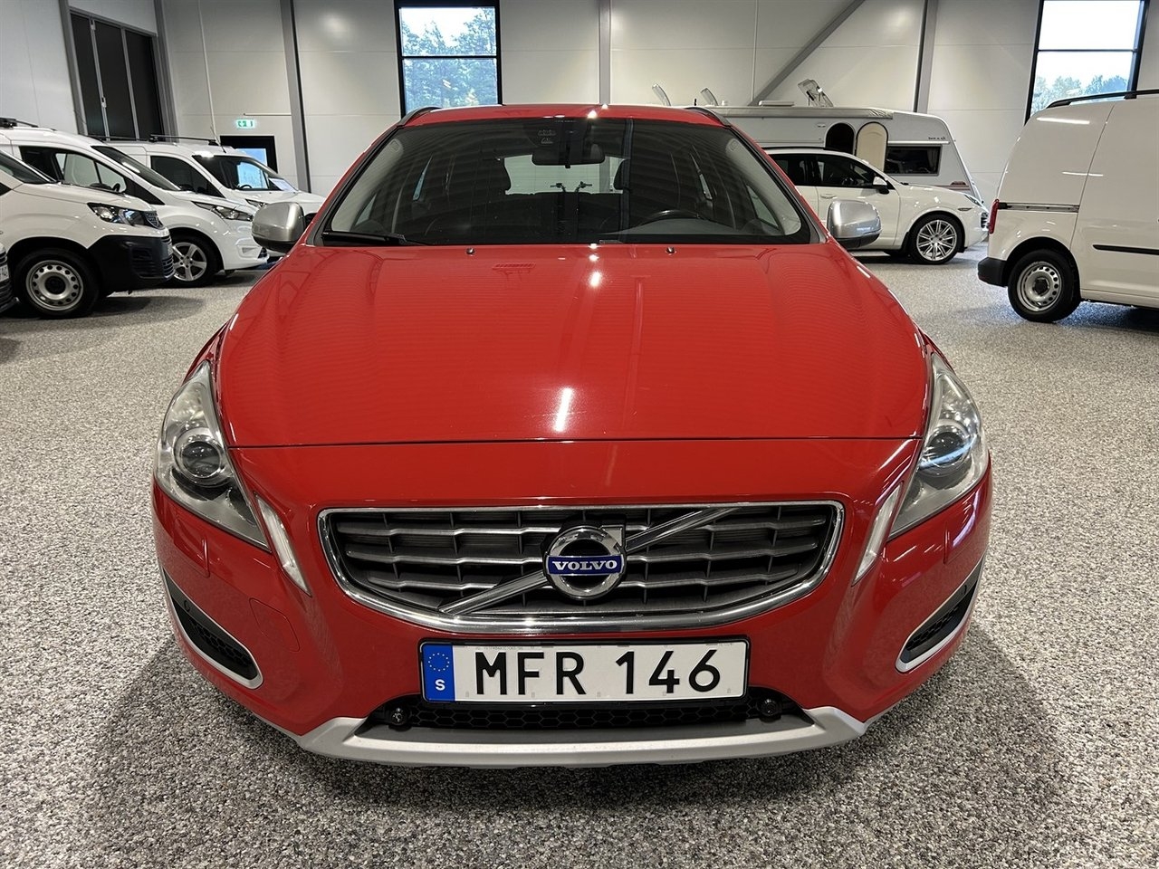 Volvo V60 Momentum 2012, photo 10/10