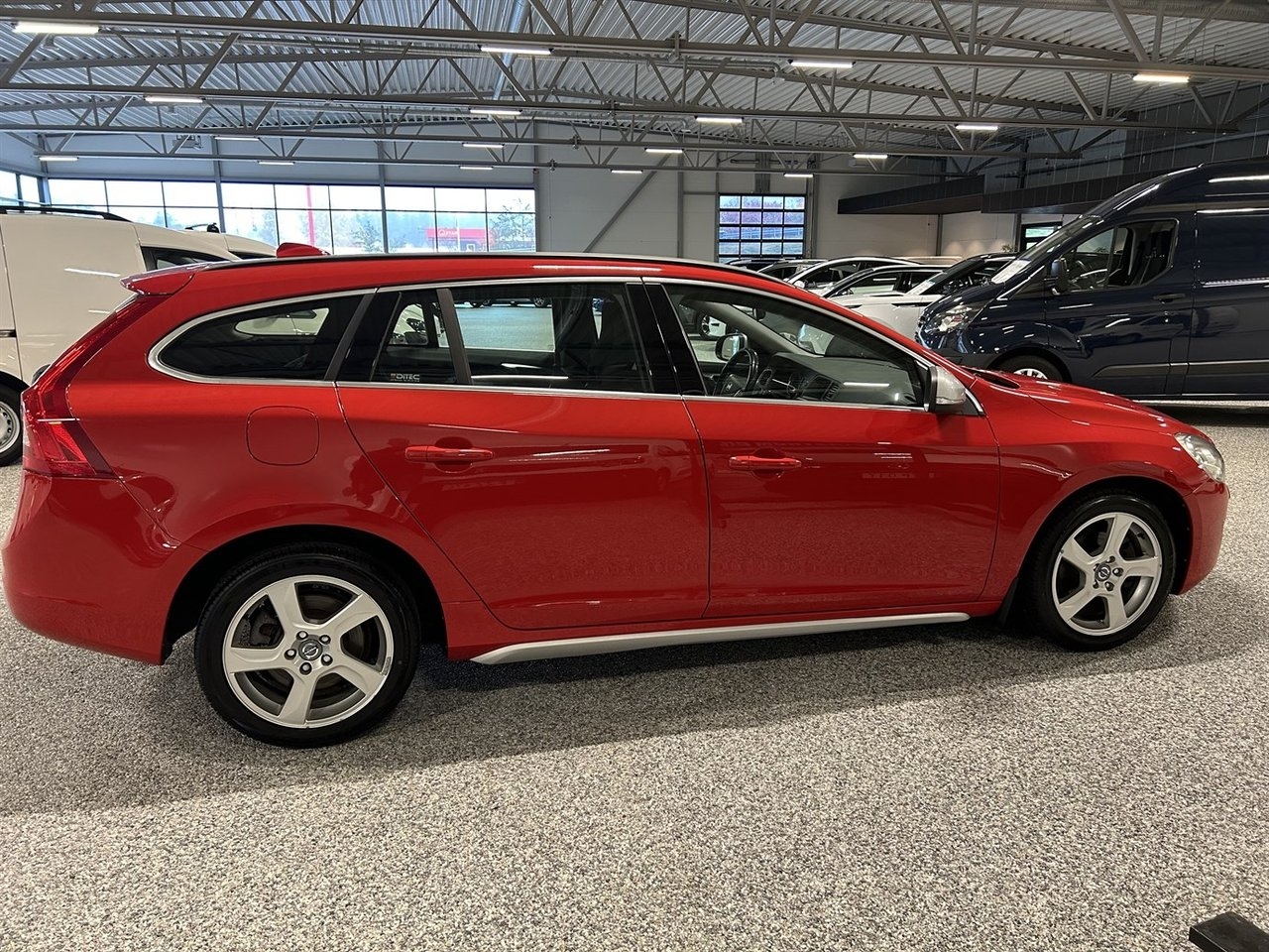 Volvo V60 Momentum 2012, bild 6/10