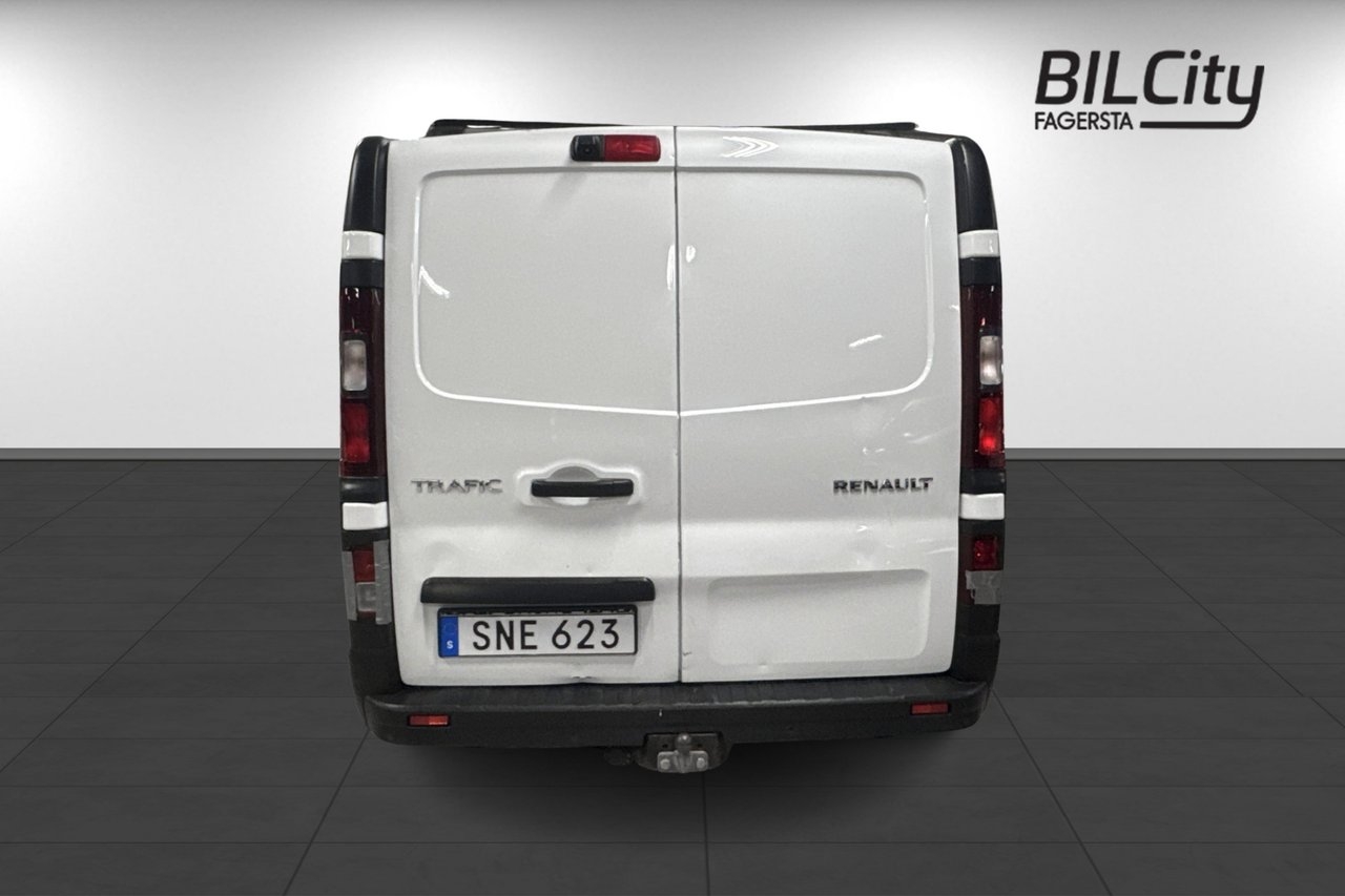 Renault Trafic 2016, photo 5/10
