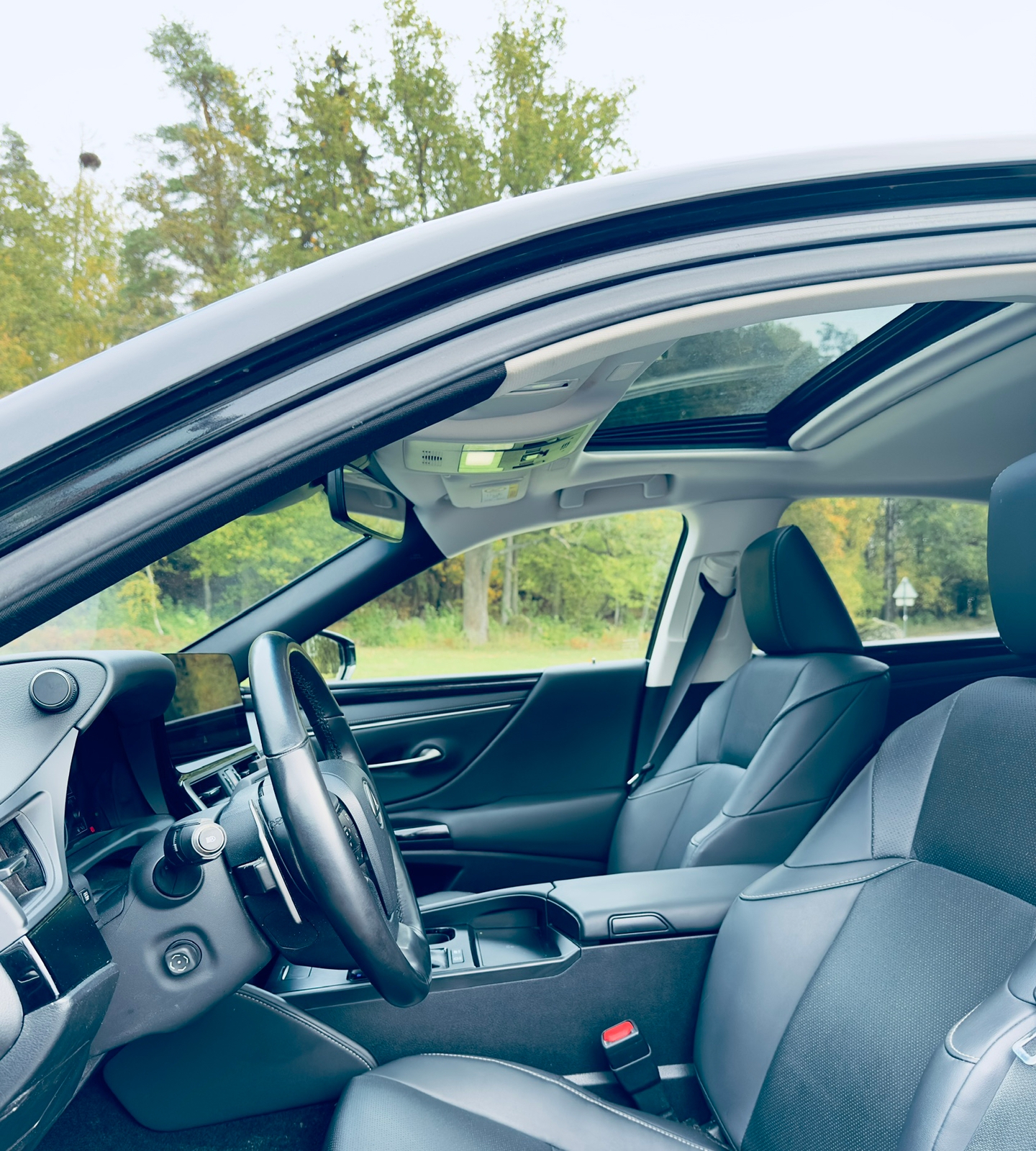 Lexus ES 300h 2023, bild 5/7
