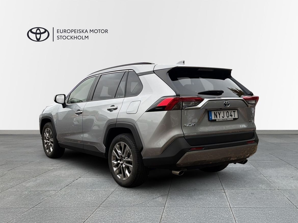 Toyota RAV4 2.5 Hybrid Executive 2025, bild 2/10