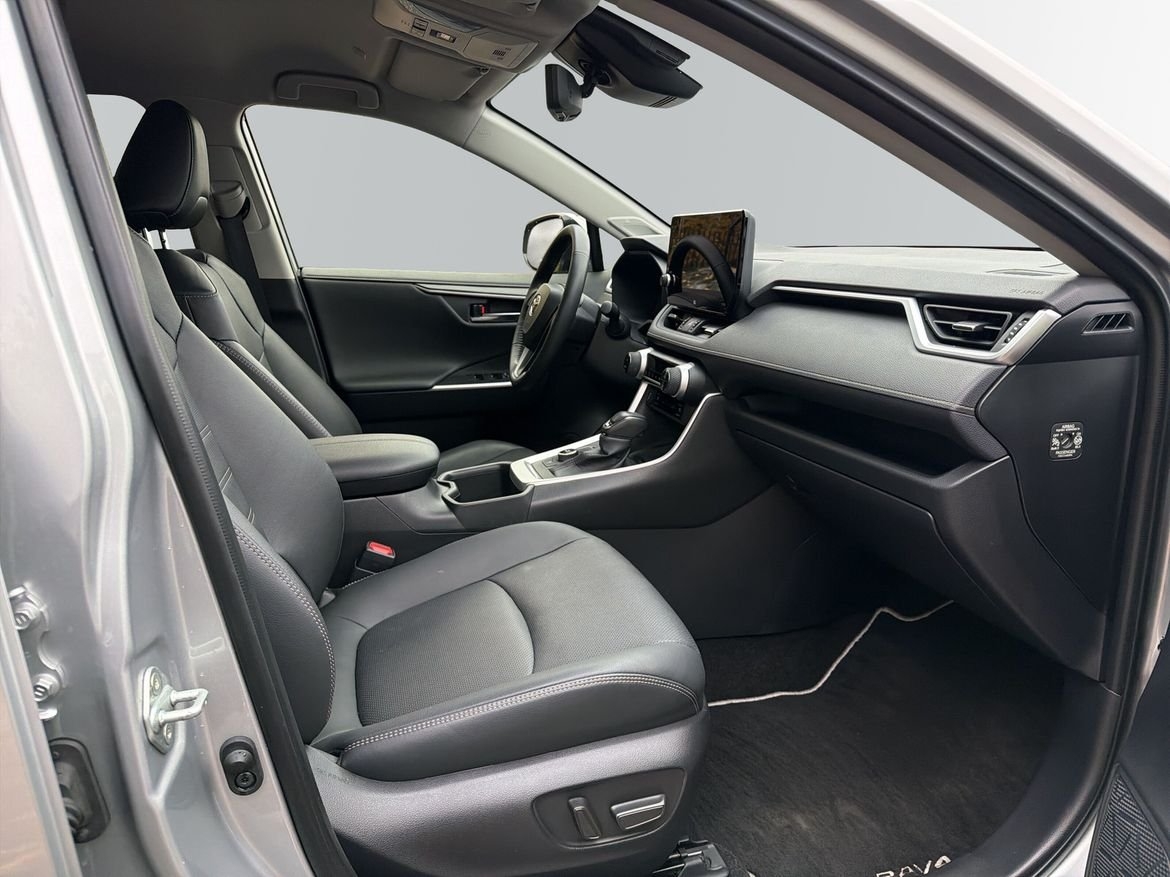 Toyota RAV4 2.5 Hybrid Executive 2025, bild 6/10