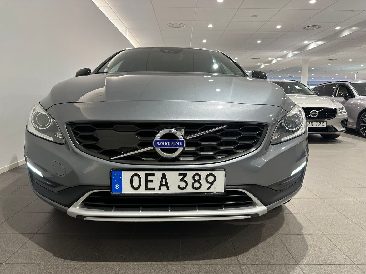 Volvo V60 Cross Country D3 Summum 2017, bild 3/10