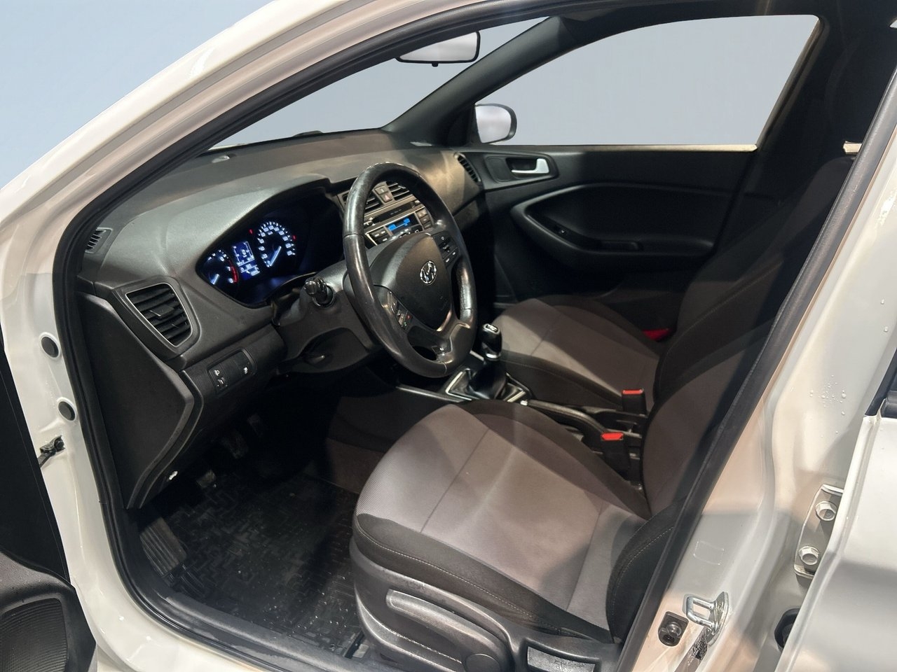 Hyundai i20 1.2 Comfort 2018, bild 7/18