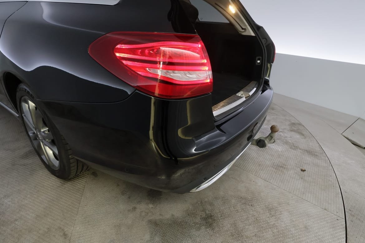 Mercedes-Benz C 200 Avantgarde 2016, bild 7/10