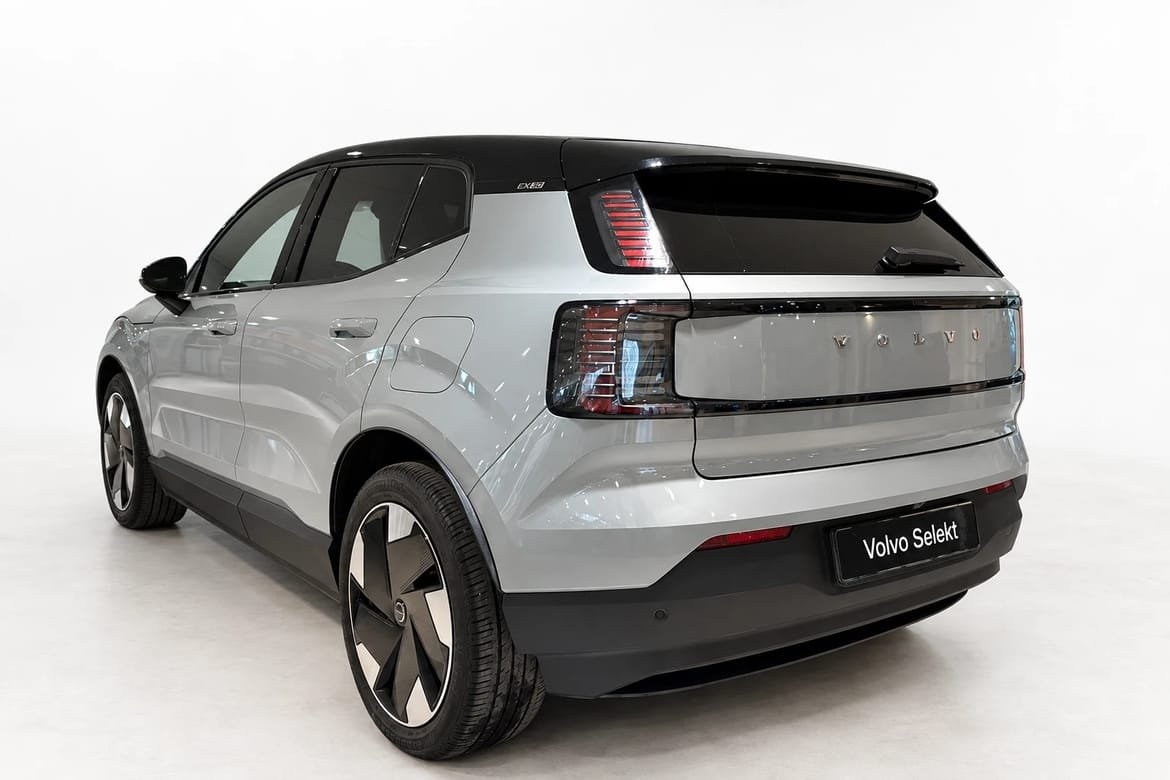 Volvo EX30 Performance Plus 2024, bild 2/10
