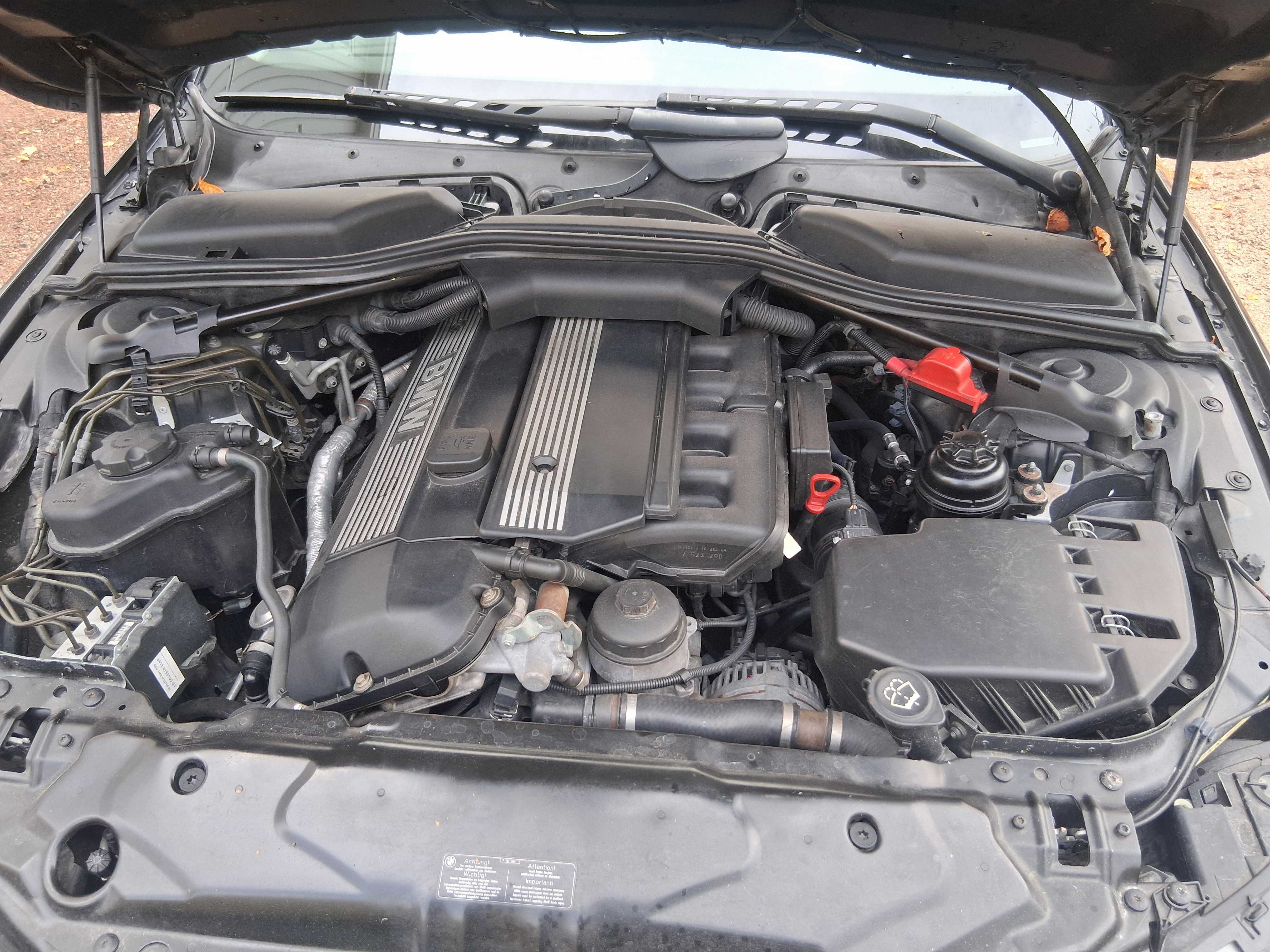 BMW 525i 2005, bild 7/8