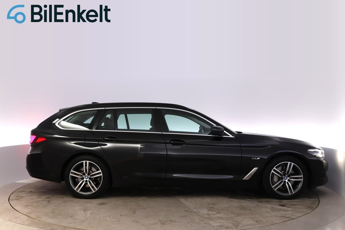 BMW 530e 2022, bild 2/10