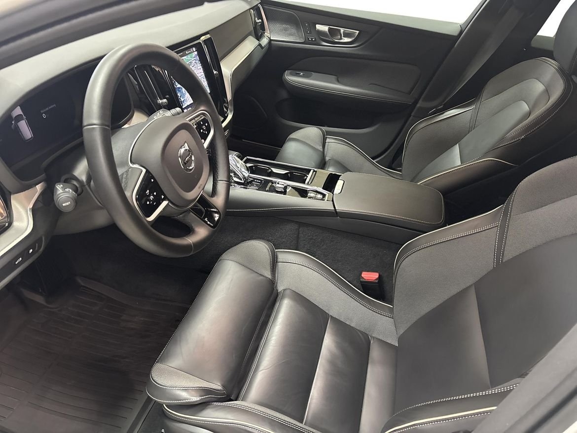 Volvo V60 T6 Plus Dark Nordic 2026, bild 6/10