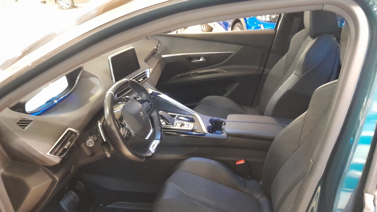 Peugeot 5008 1.2 PureTech 130 2020, bild 3/10