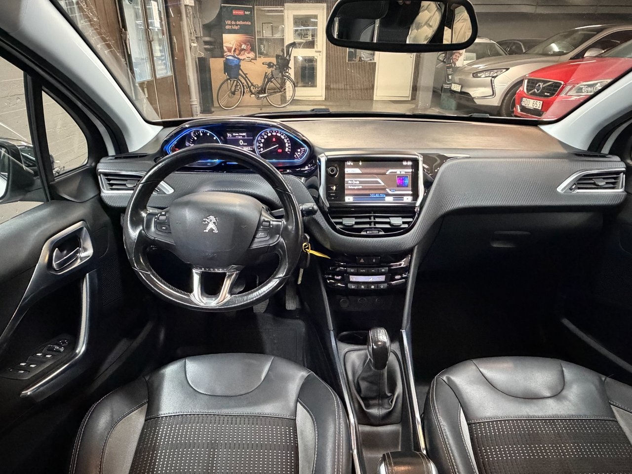 Peugeot 2008 120 VTi 2013, photo 5/10