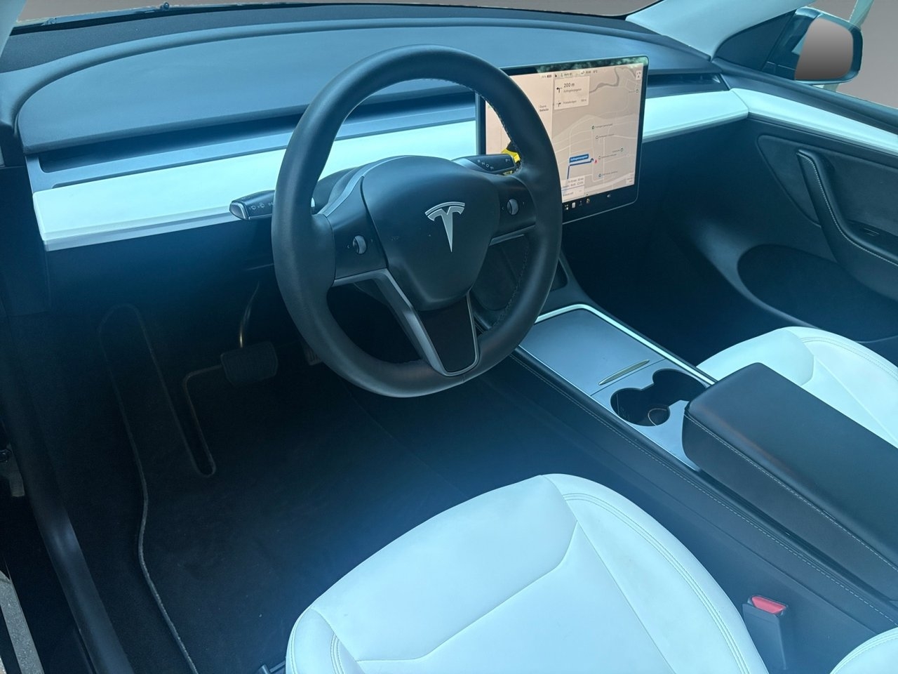 Tesla Model Y 2024, bild 5/10