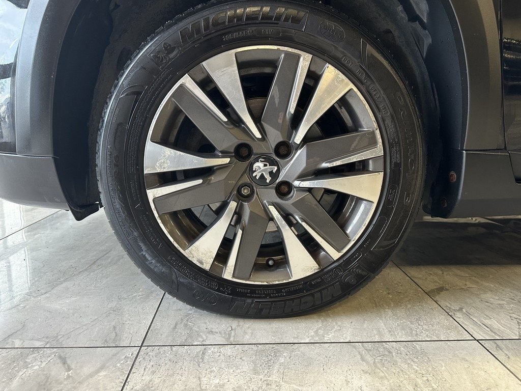 Peugeot 2008 2017, kuva 7/10