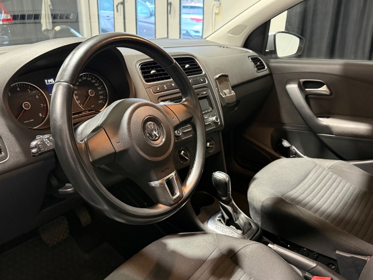 Volkswagen Polo 1.2 TSI Masters 2014, bild 5/10