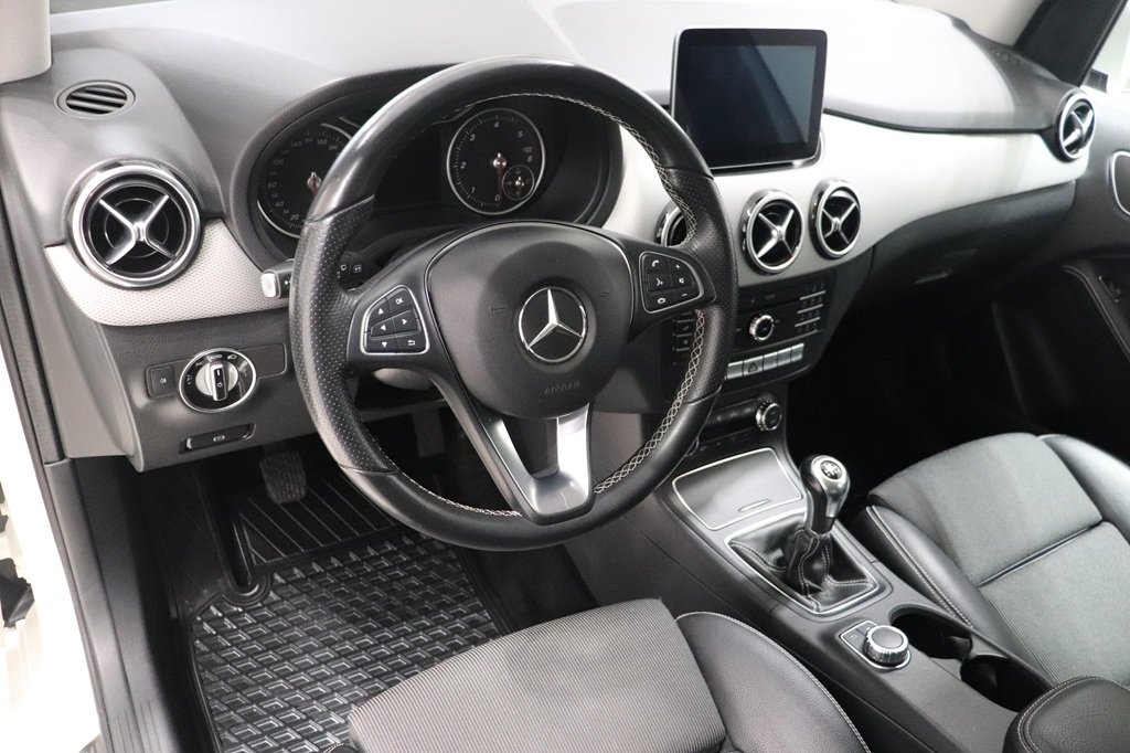 Mercedes-Benz B 2018, kuva 9/10
