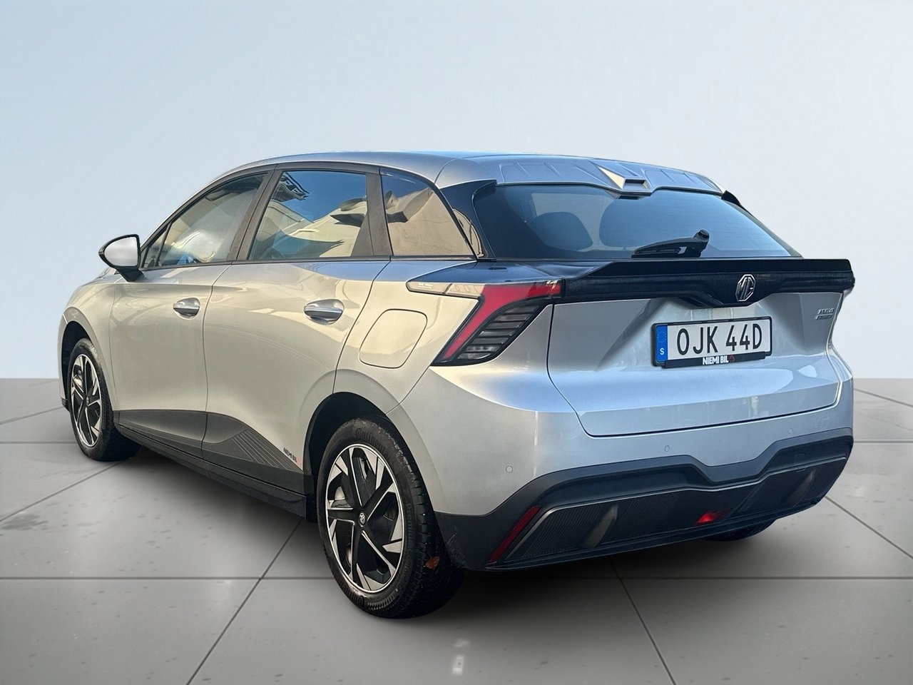 MG MG4 Electric 2023, photo 5/10