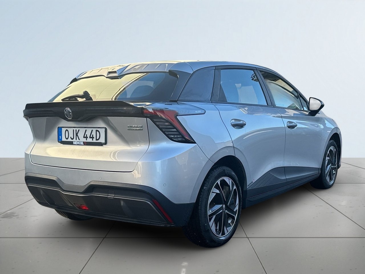 MG MG4 Electric 2023, photo 6/10