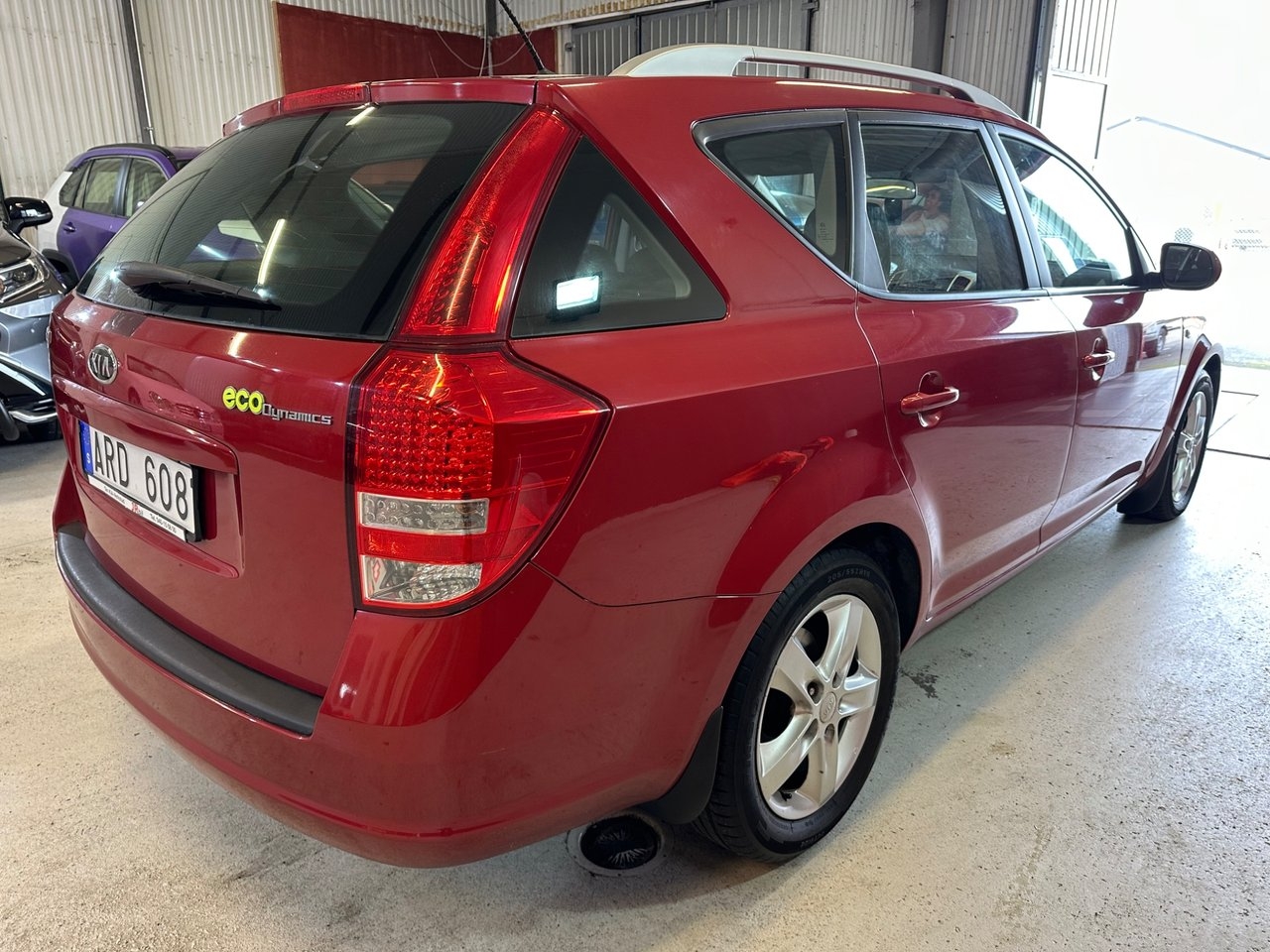 Kia Ceed 1.6 CRDi 115 2011, bild 4/10