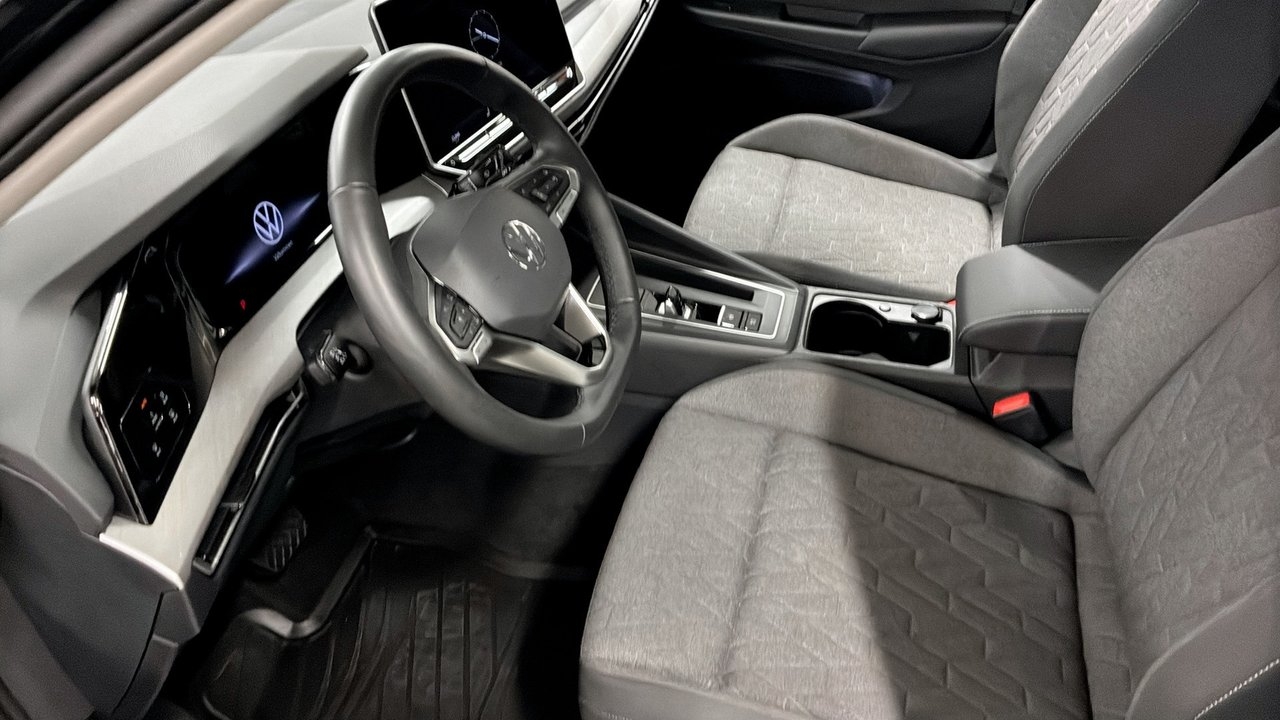 Volkswagen Golf 1.5 eTSI 2026, bild 7/10