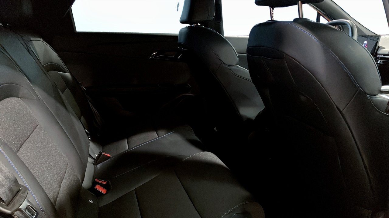 MG MG4 Electric Luxury 2023, bild 5/10