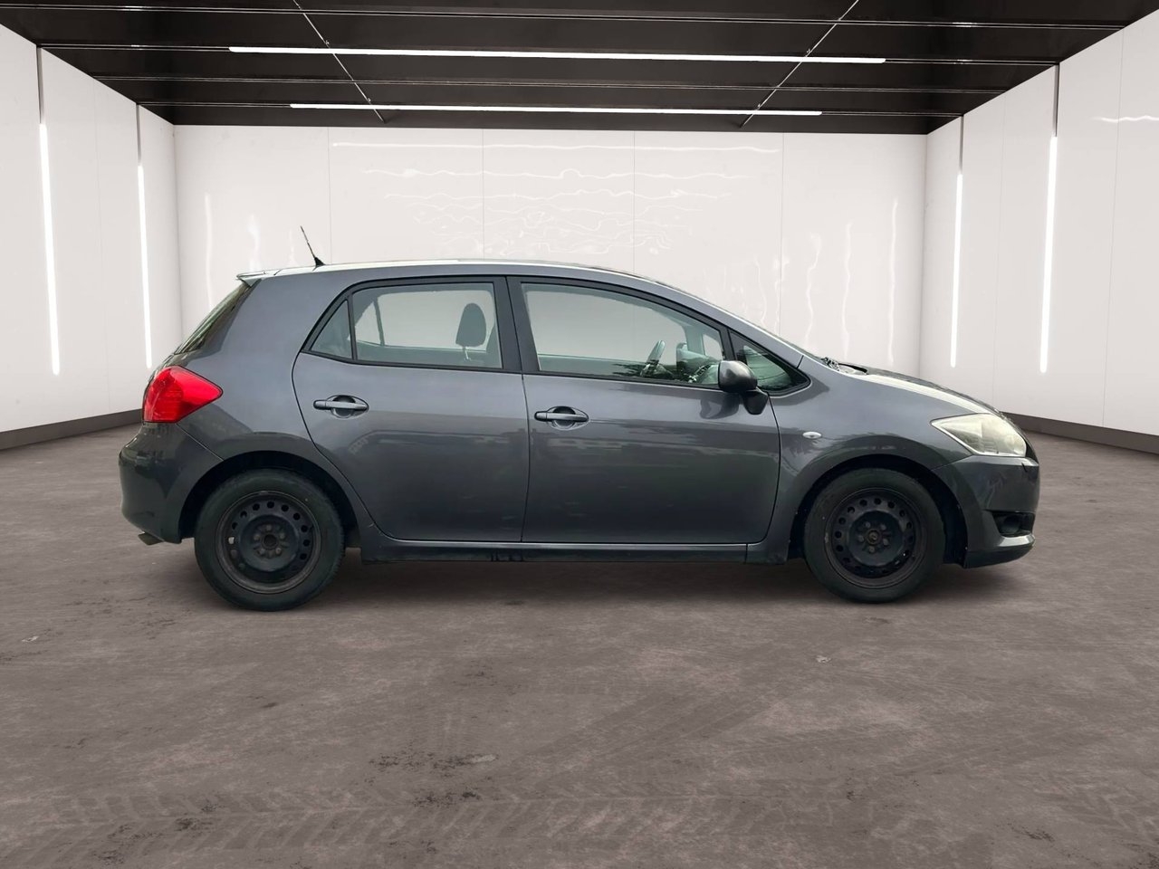Toyota Auris 2.0 D-4D 2007, bild 2/6