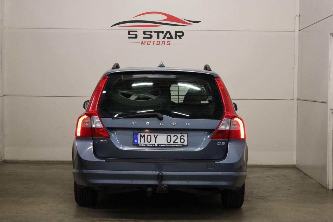 Volvo V70 Momentum 2012, photo 5/10