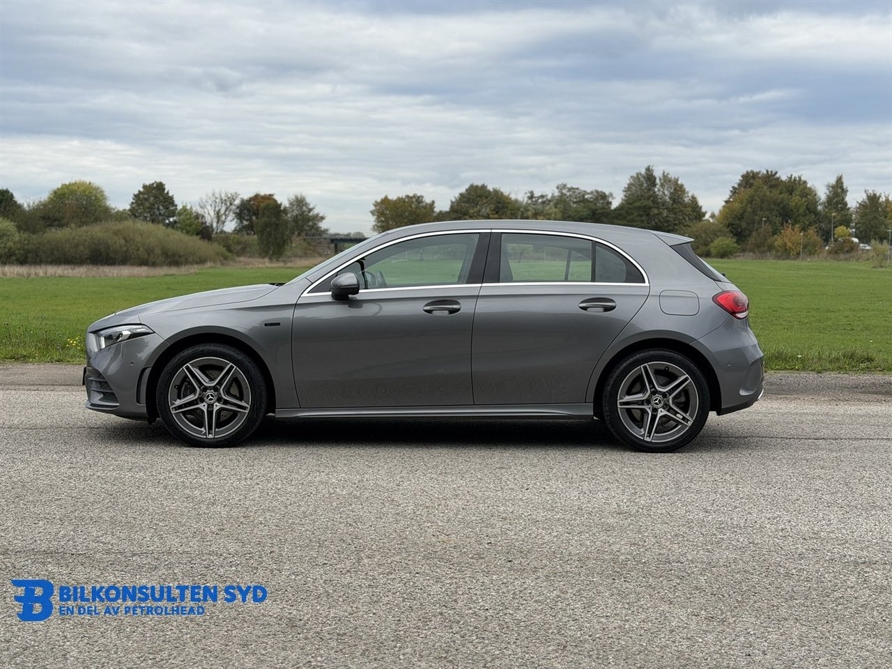 Mercedes-Benz A 250 e 2021, bild 4/10