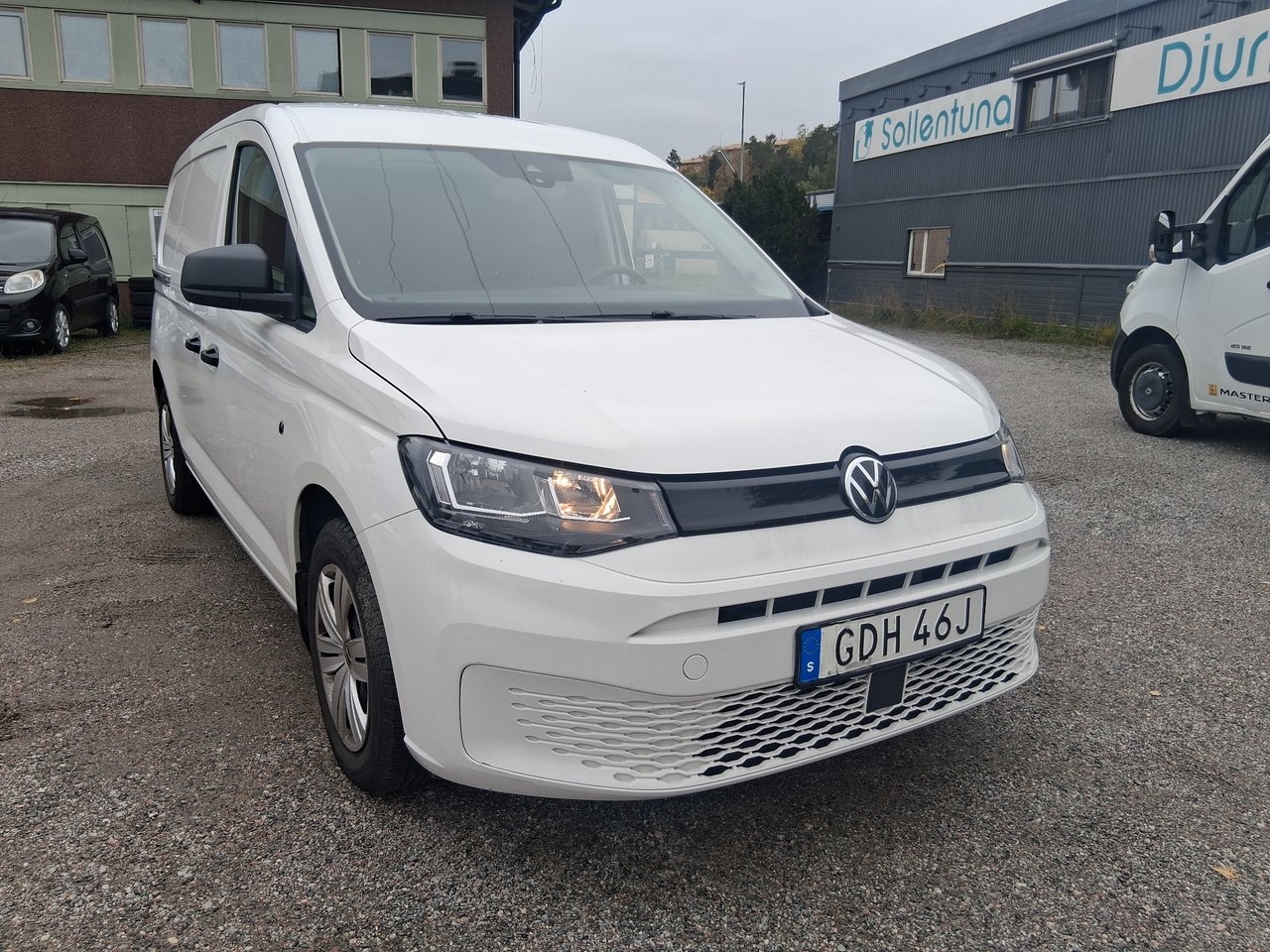 Volkswagen Caddy Maxi 2.0 TDI SCR 2023, photo 2/5