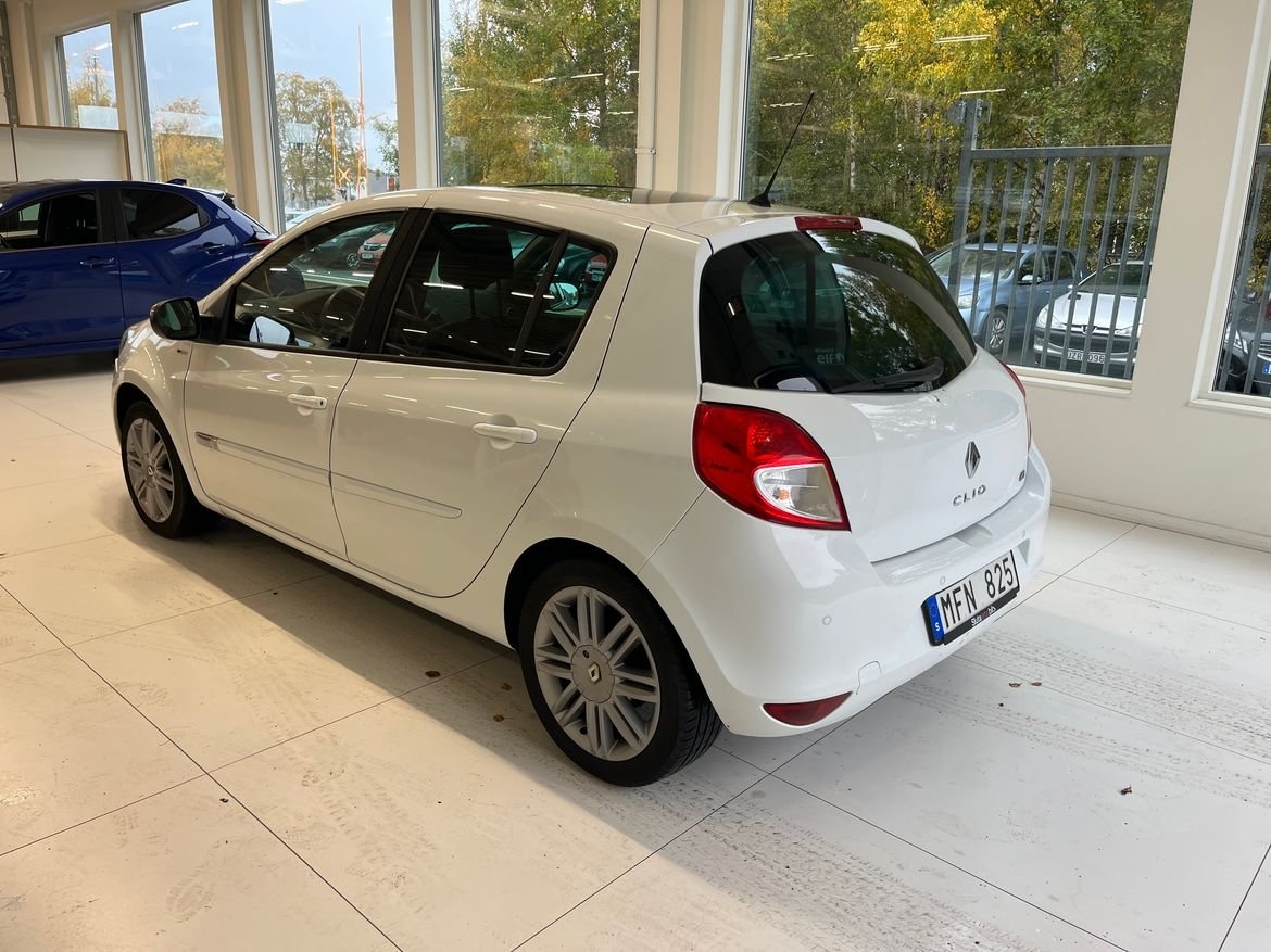 Renault Clio 2012, kuva 4/8