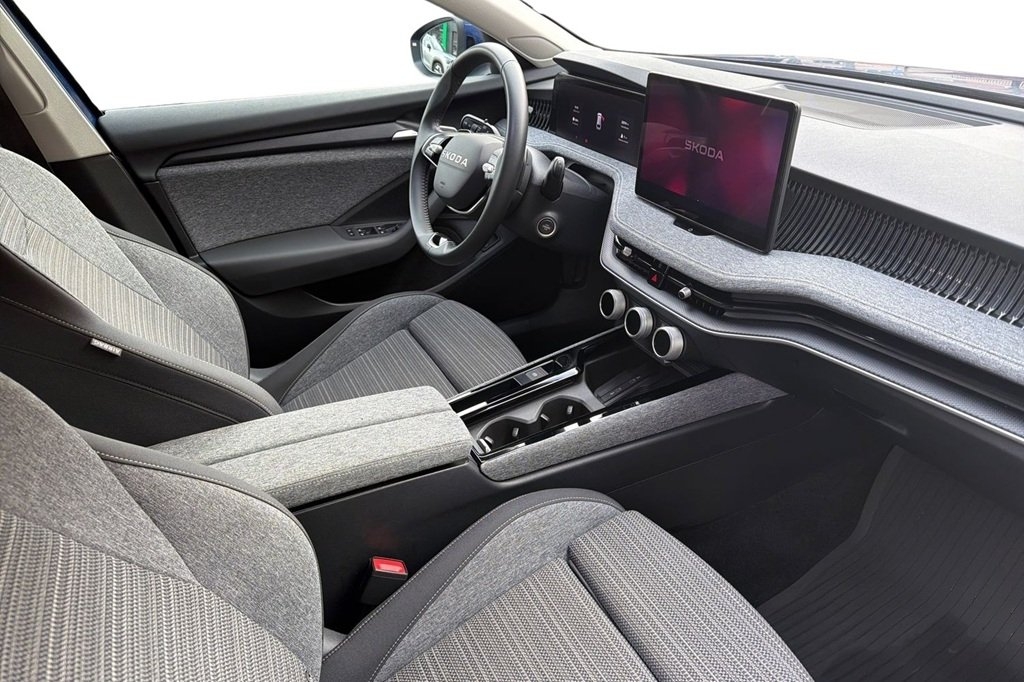 Skoda Superb iV 1.5 TSI PHEV Selection 2025, kuva 5/10