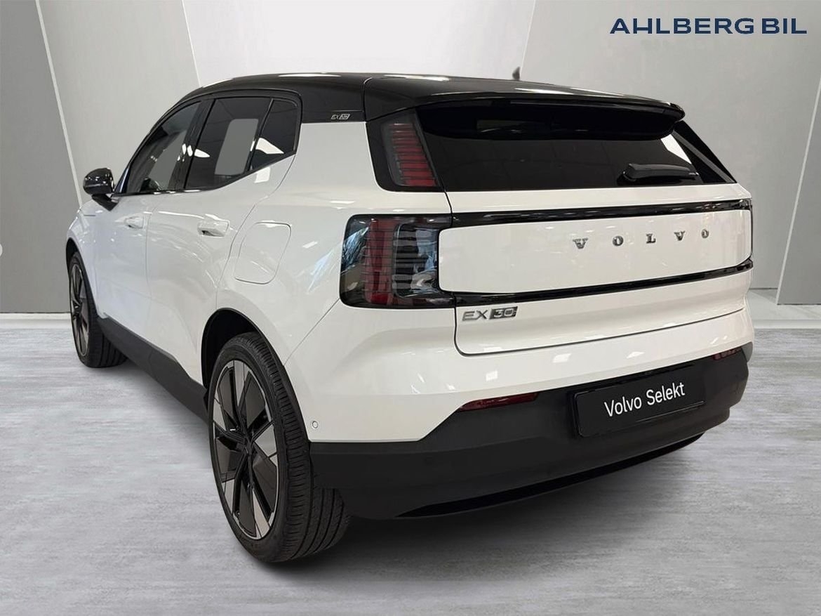 Volvo EX30 Performance Ultra 2025, bild 5/10