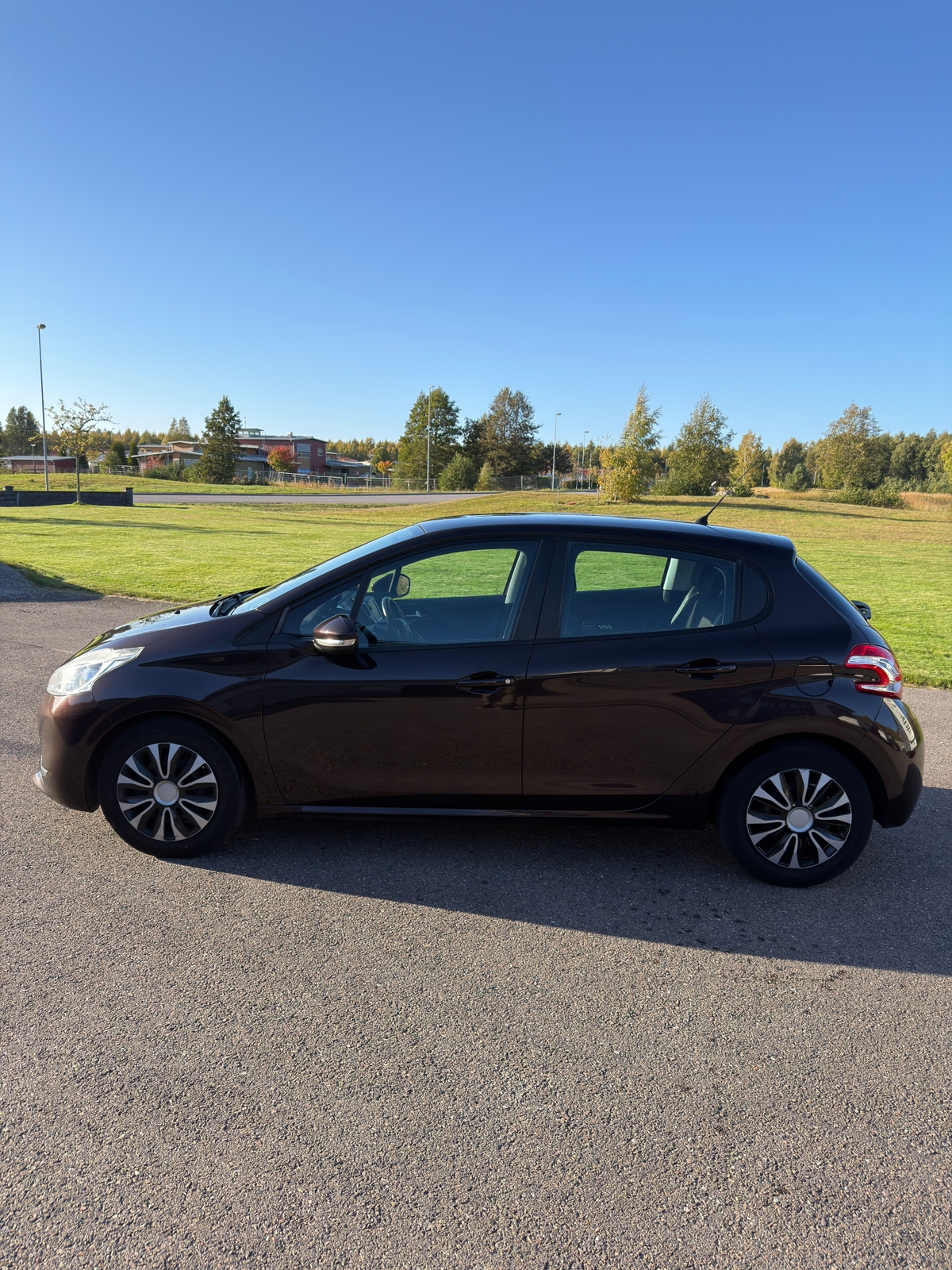 Peugeot 208 1.4 HDi 68 2012, bild 4/10