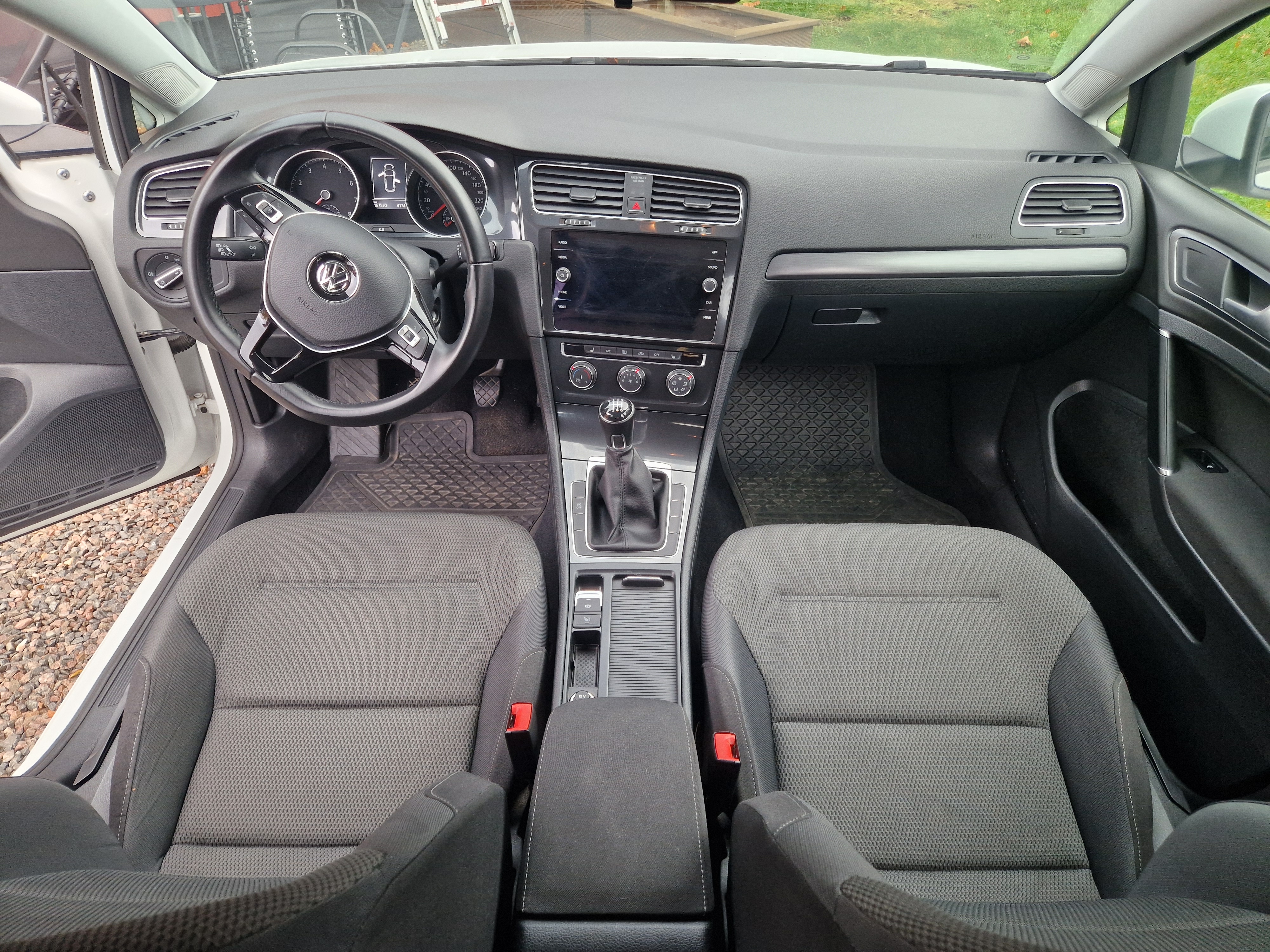 Volkswagen Golf 1.0 TSI 2018, photo 6/6