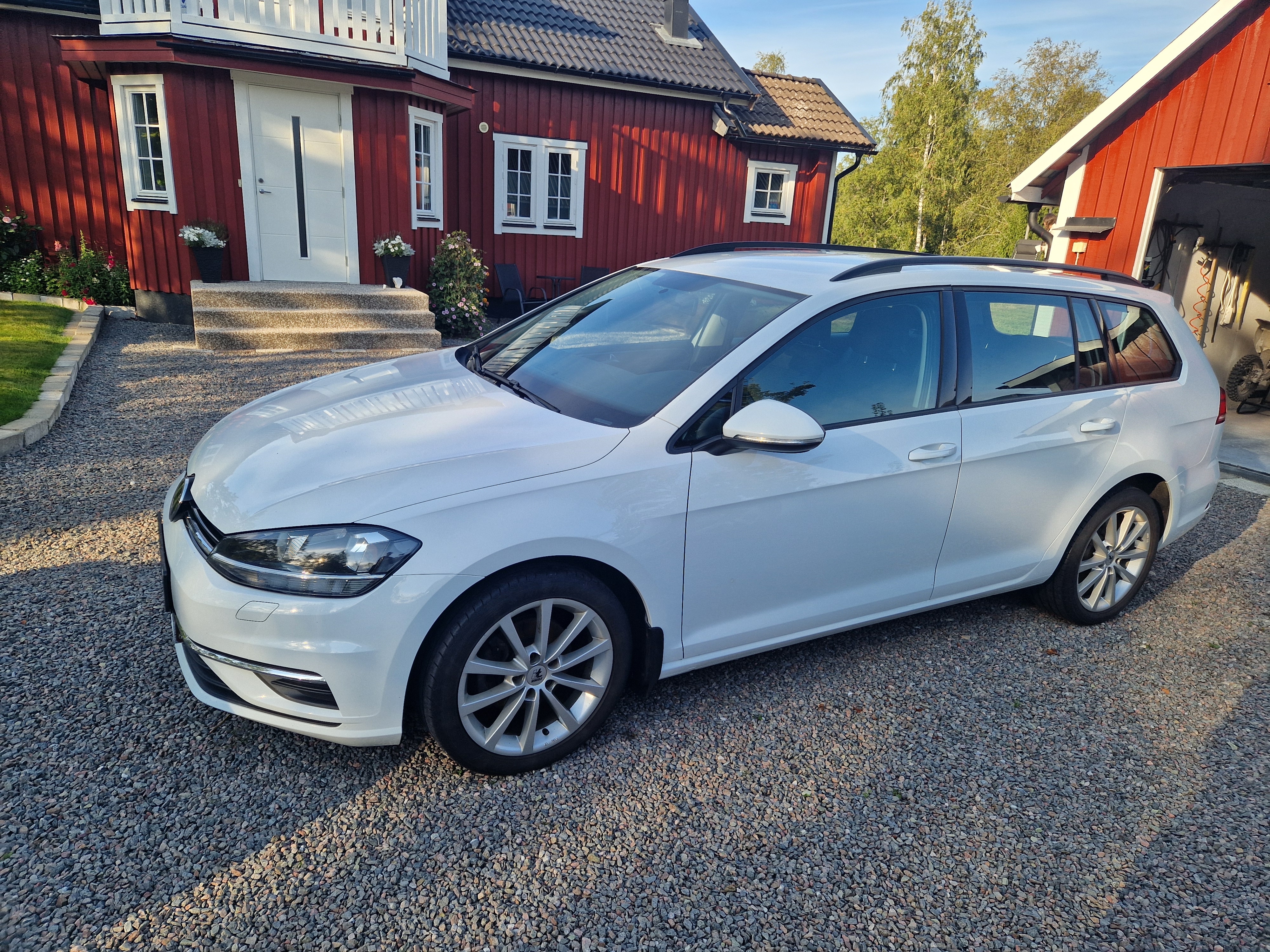 Volkswagen Golf 1.0 TSI 2018, photo 3/6