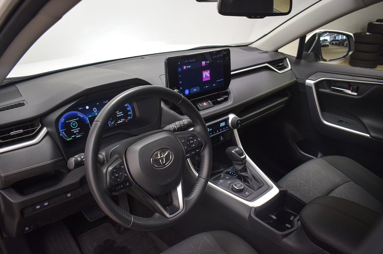 Toyota RAV4 2.5 Hybrid 2024, bild 6/10