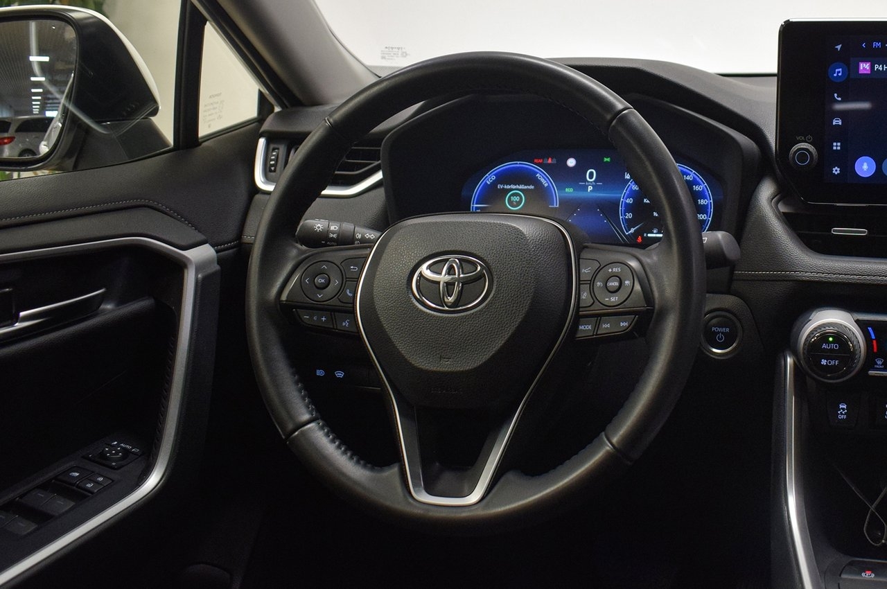 Toyota RAV4 2.5 Hybrid 2024, bild 9/10