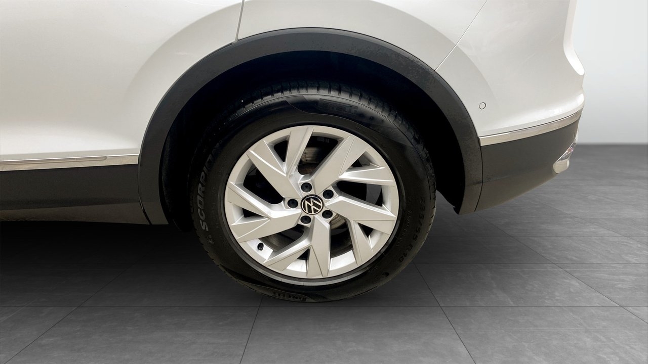 Volkswagen Tiguan 2.0 TDI SCR Elegance 2024, kuva 6/10