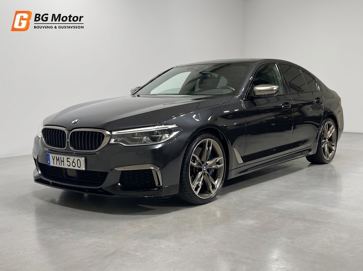 BMW M550i