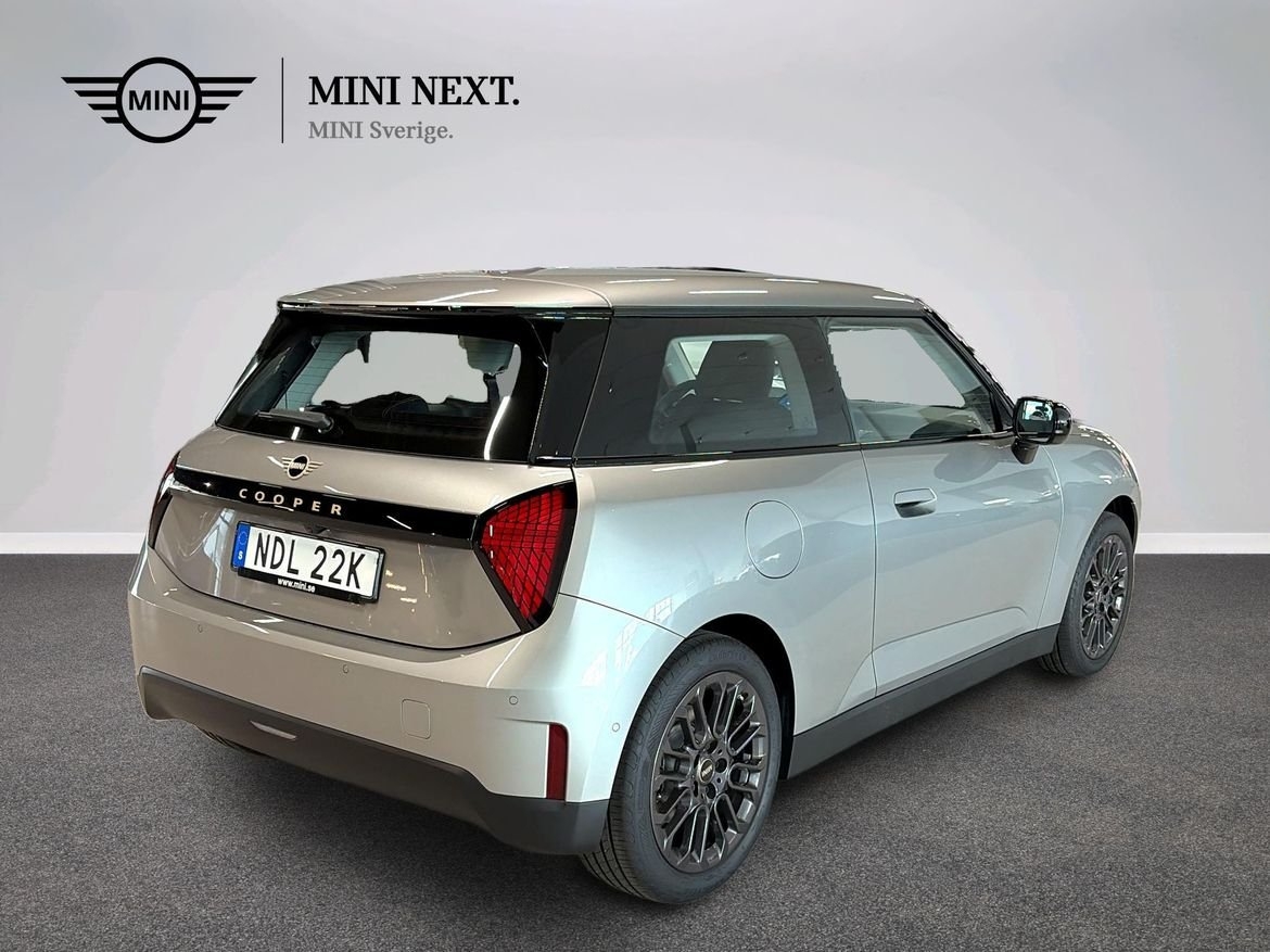 MINI Cooper E Essential Trim 2026, bild 4/16