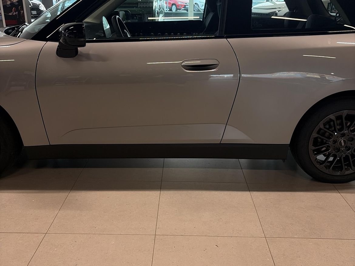 MINI Cooper E Essential Trim 2026, kuva 16/16
