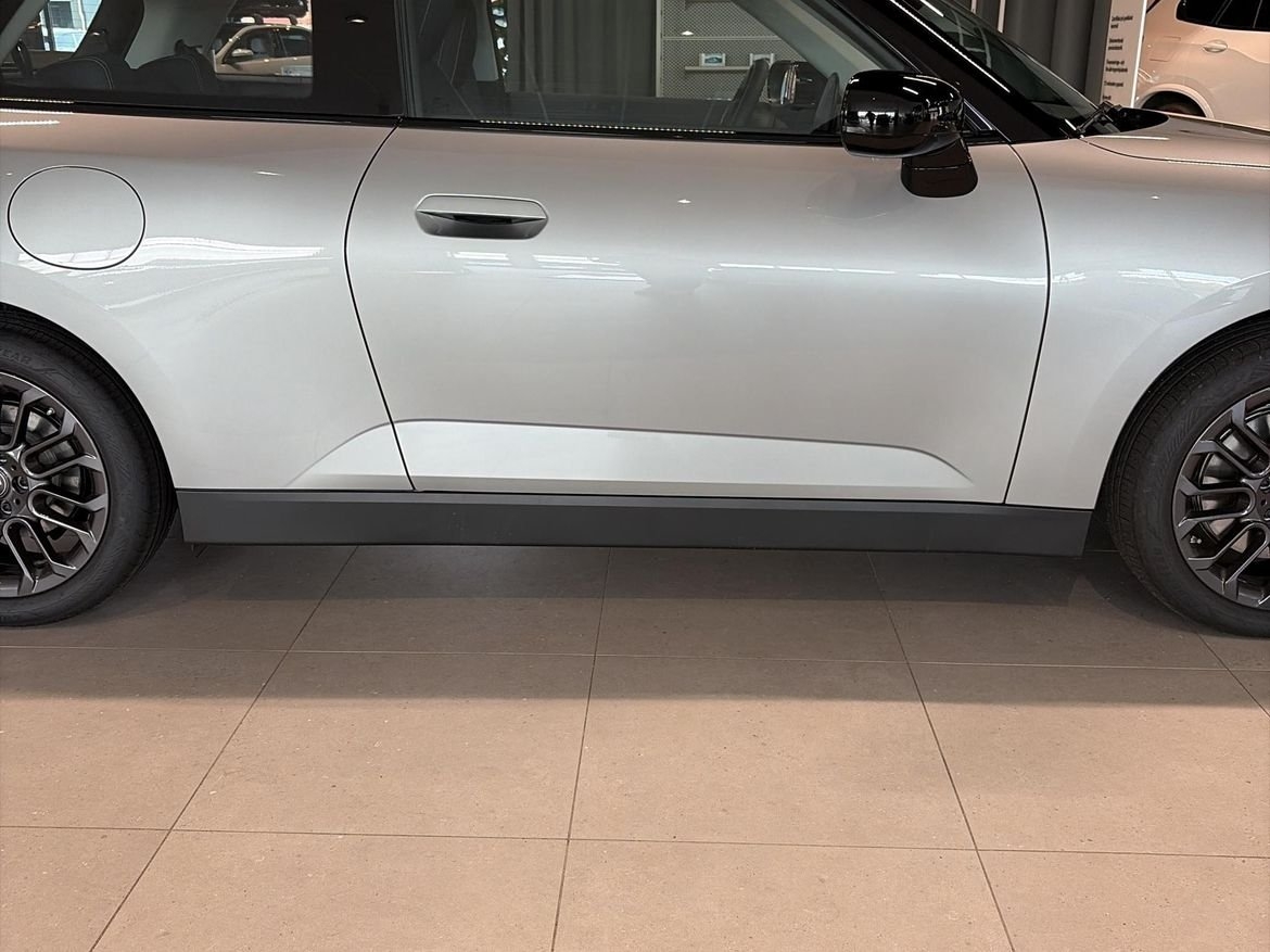 MINI Cooper E Essential Trim 2026, kuva 15/16