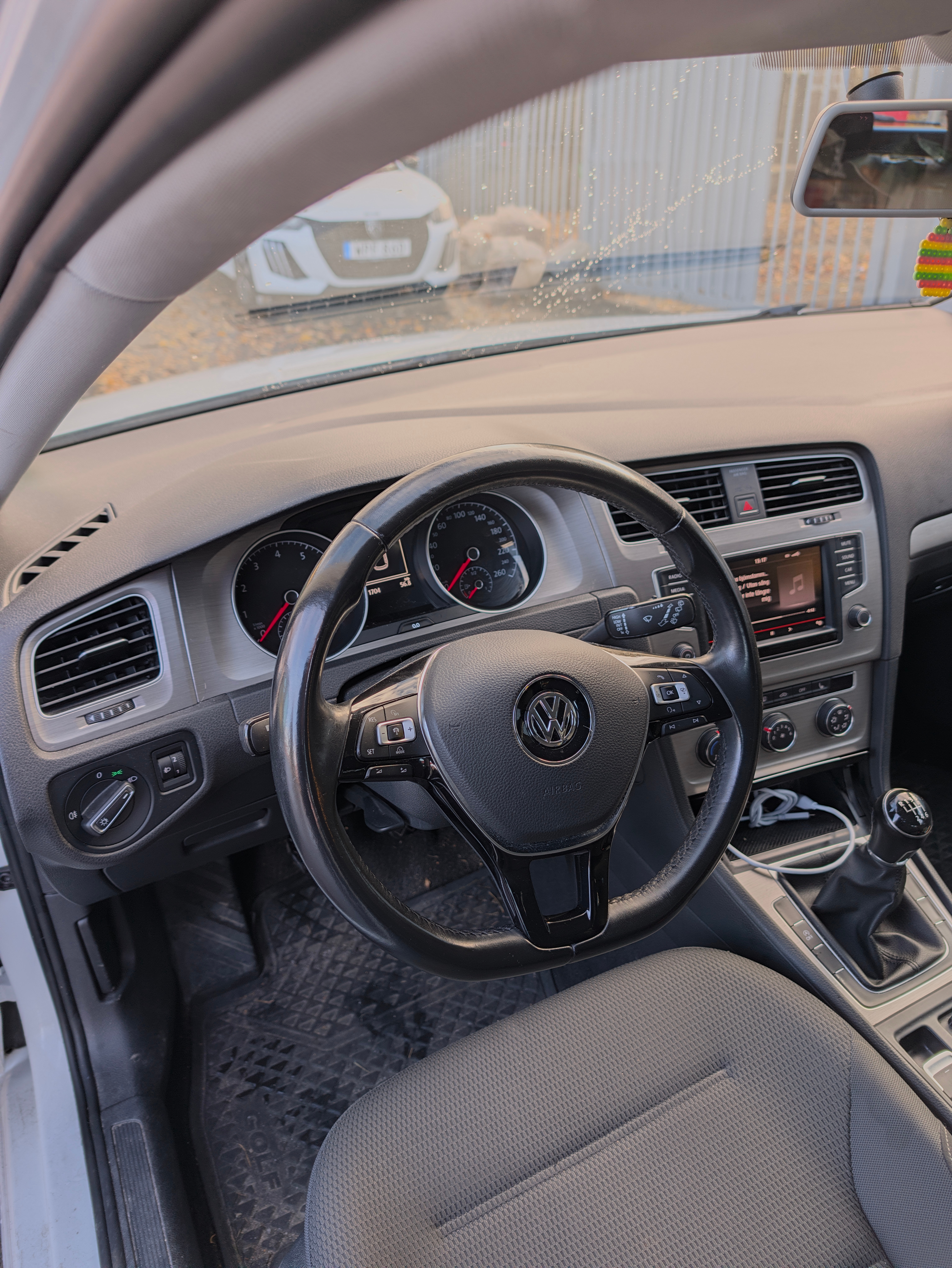 Volkswagen Golf 1.2 TSI 2016, bild 7/10