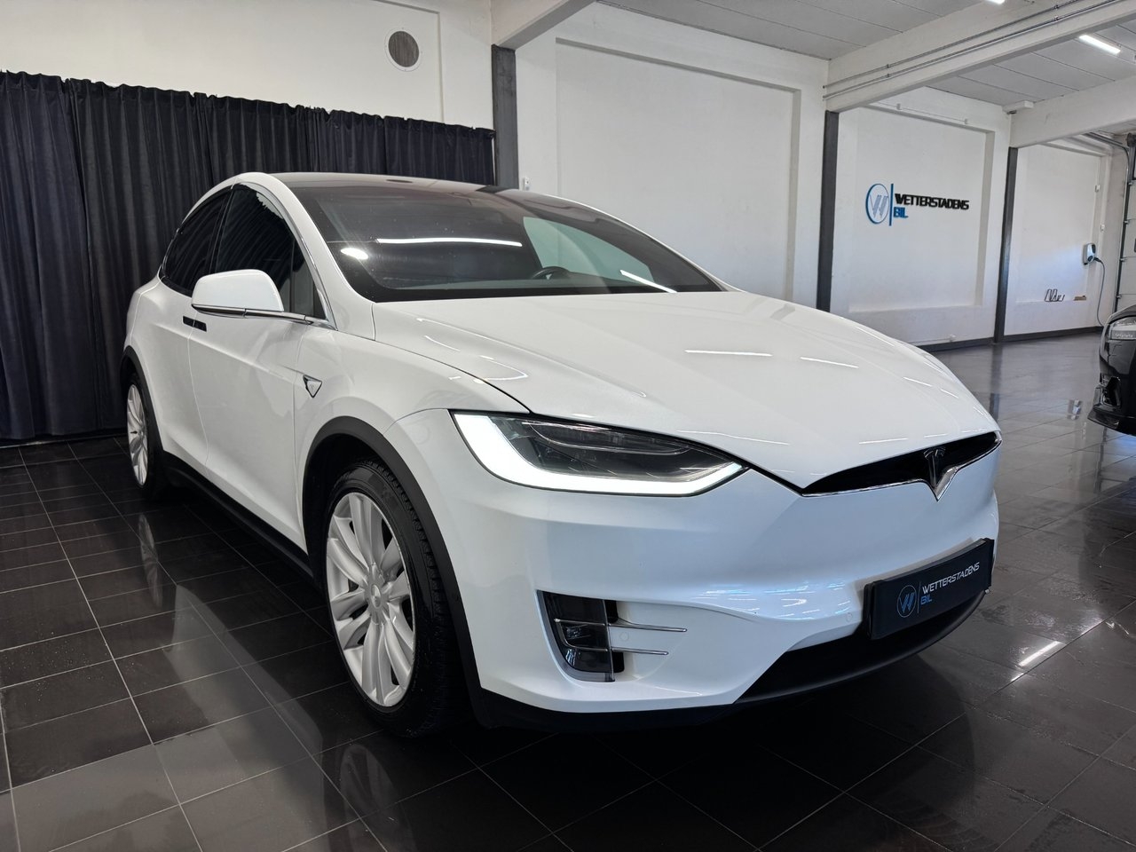 Tesla Model X 2017, bild 3/10